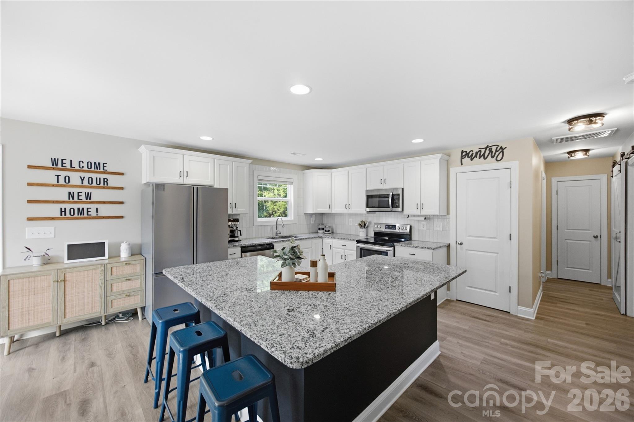 1382 W Rebound Road Property Photo 11