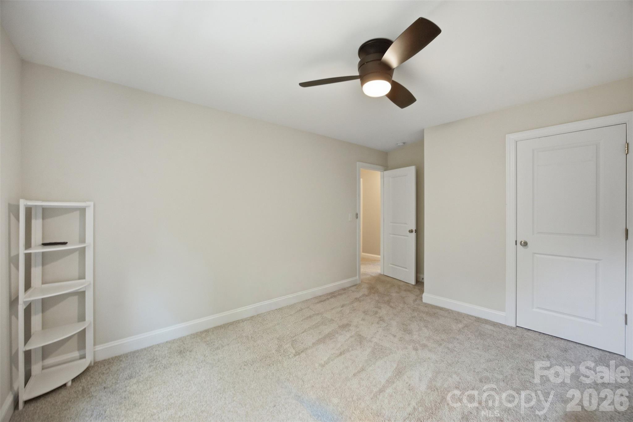 1382 W Rebound Road Property Photo 28