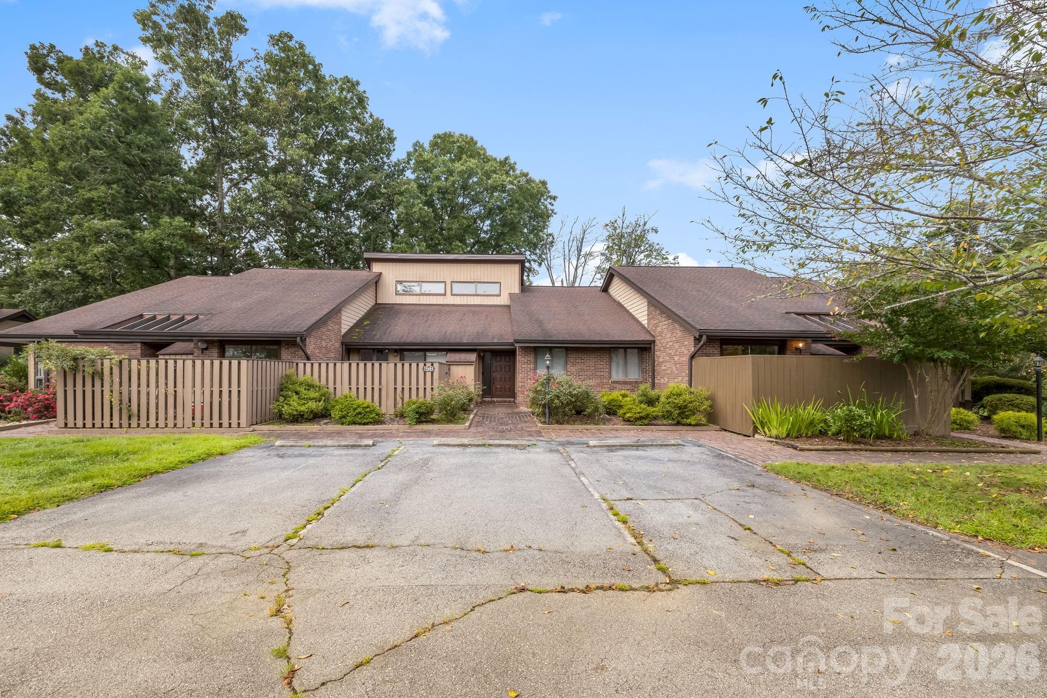 15 Moland Drive A Property Photo 4