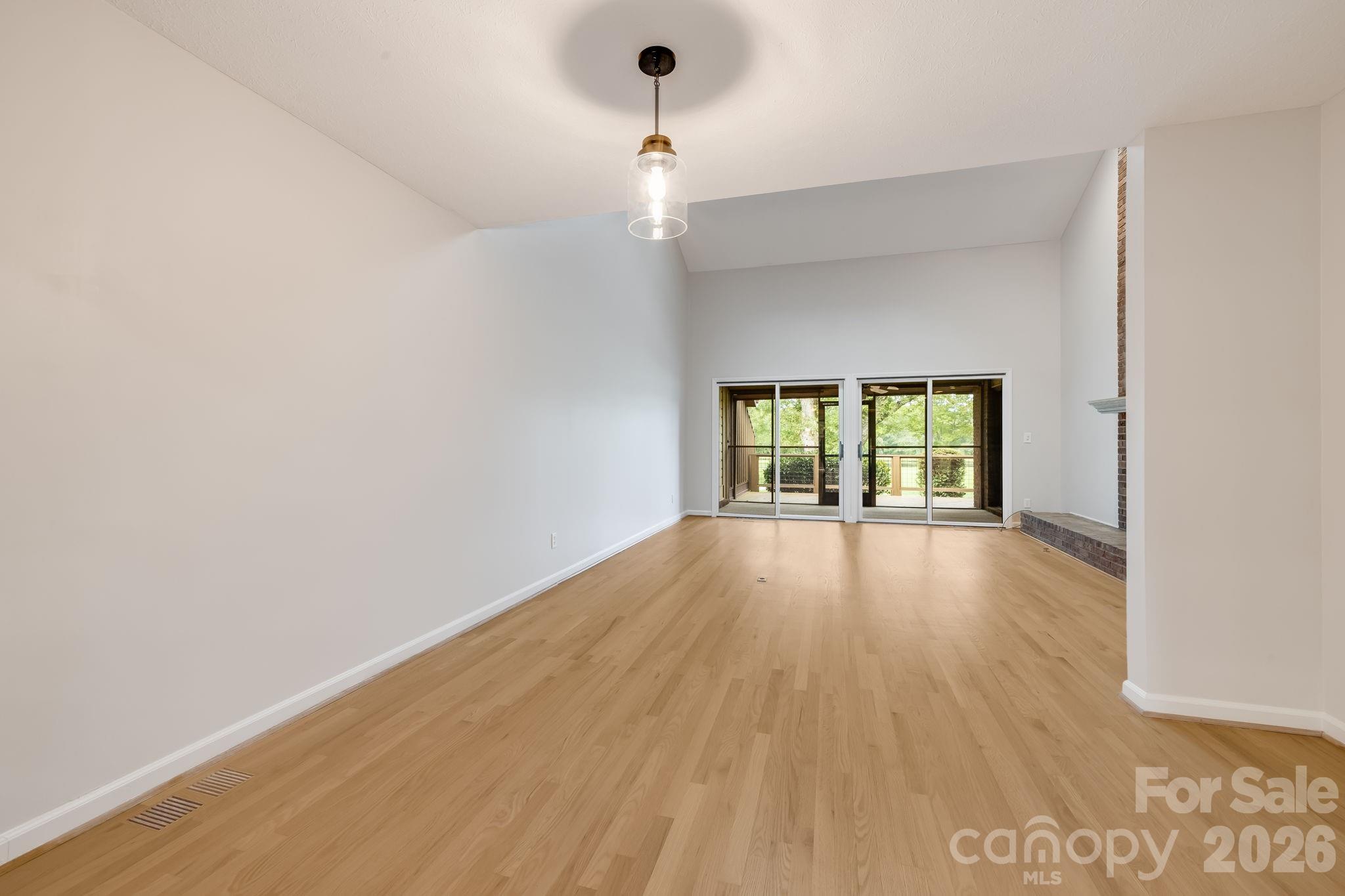 15 Moland Drive A Property Photo 8