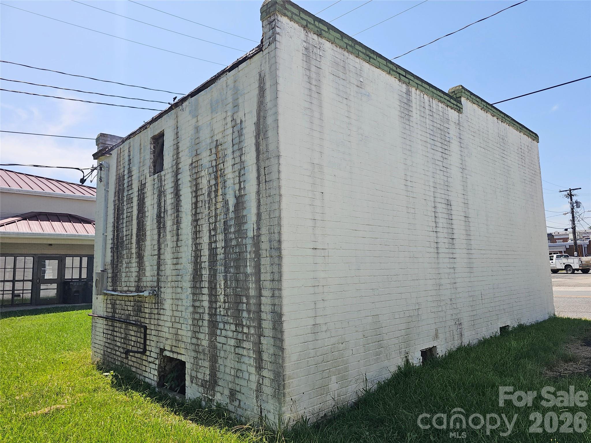 4 Roosevelt Street Property Photo 2