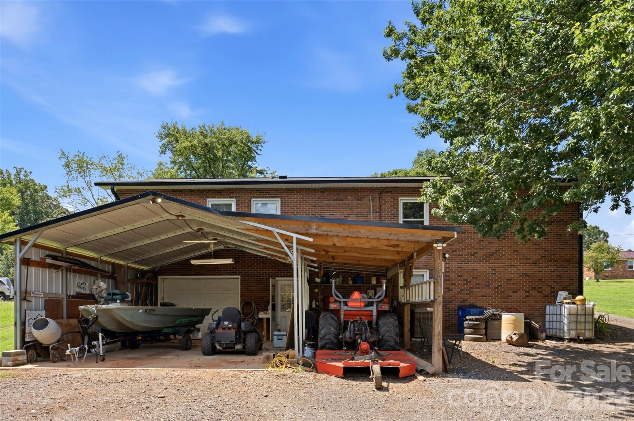 3776 Newhall Drive Property Photo 25