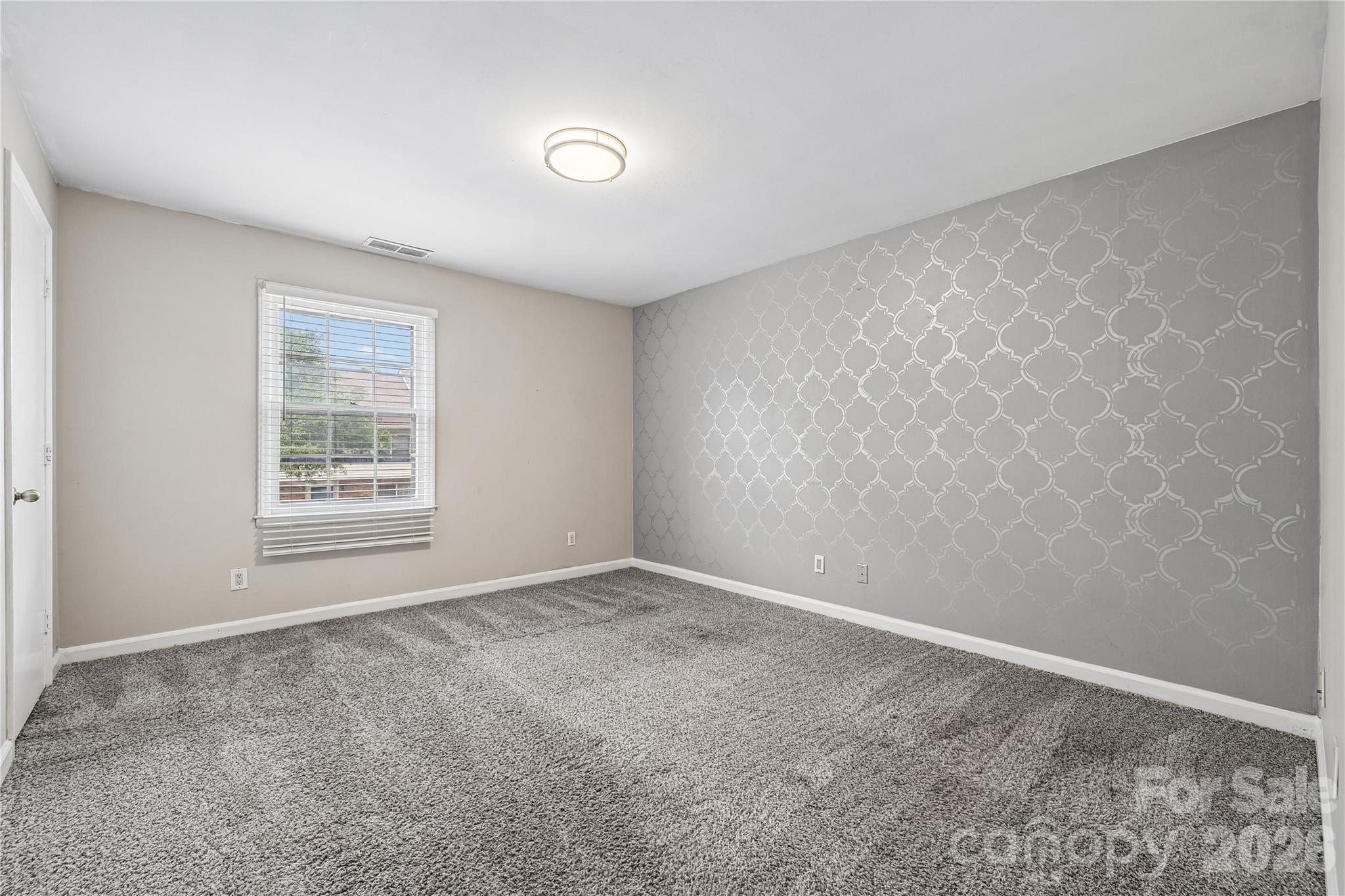 6436 Old Pineville Road E Property Photo 6