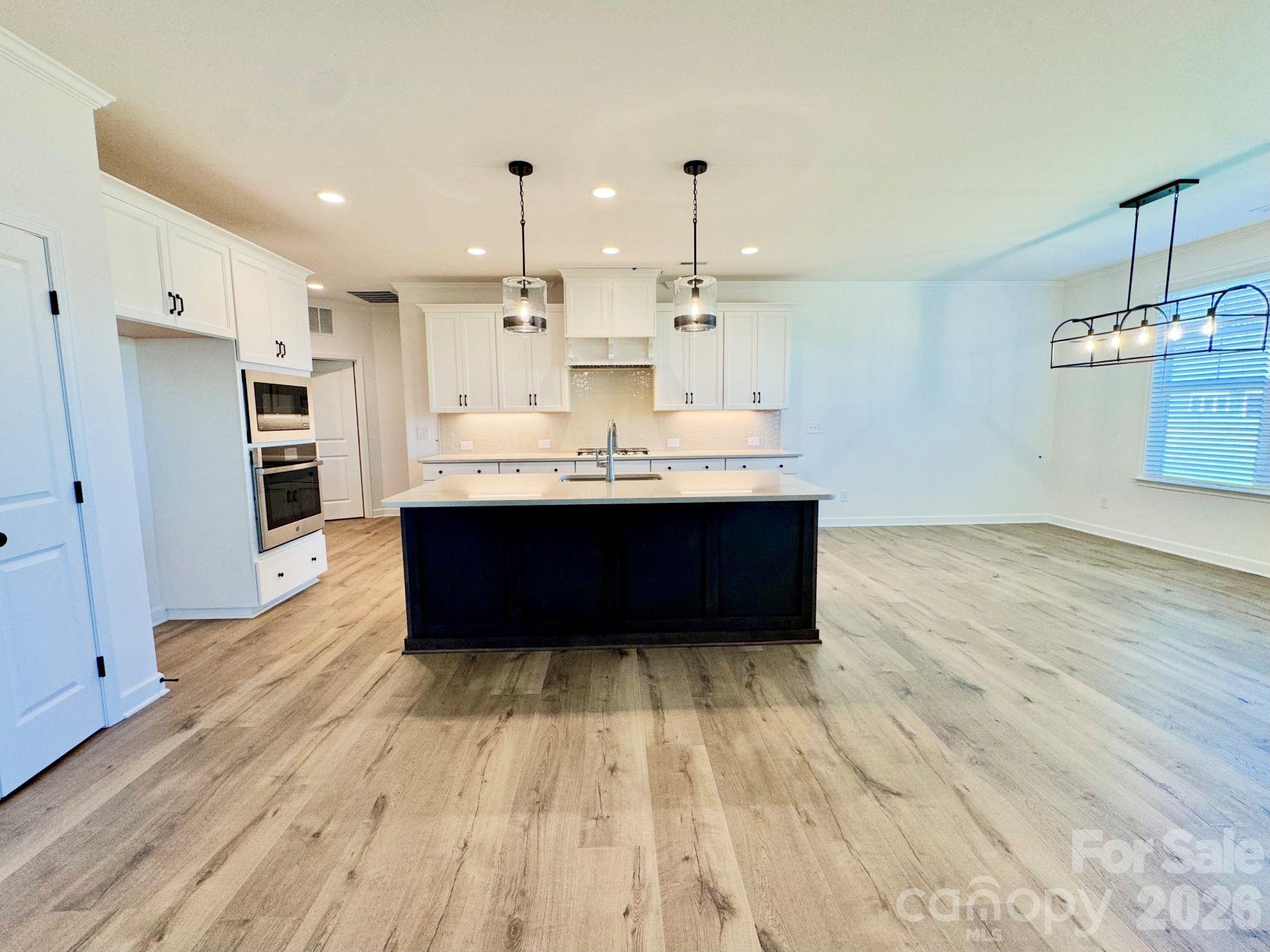 2568 Cornelius Place Property Photo 8