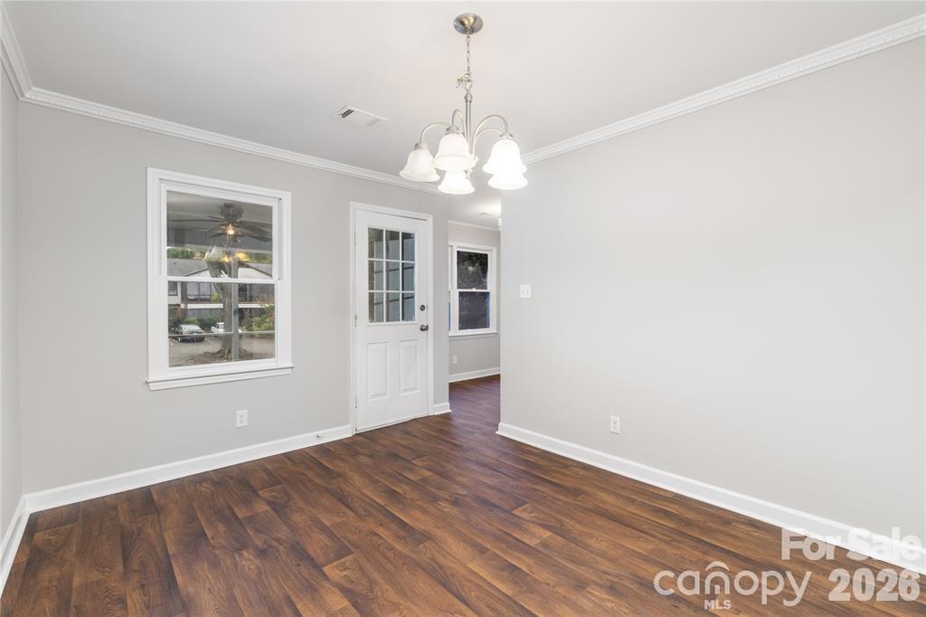 1784 Ebenezer Road D Property Photo 12