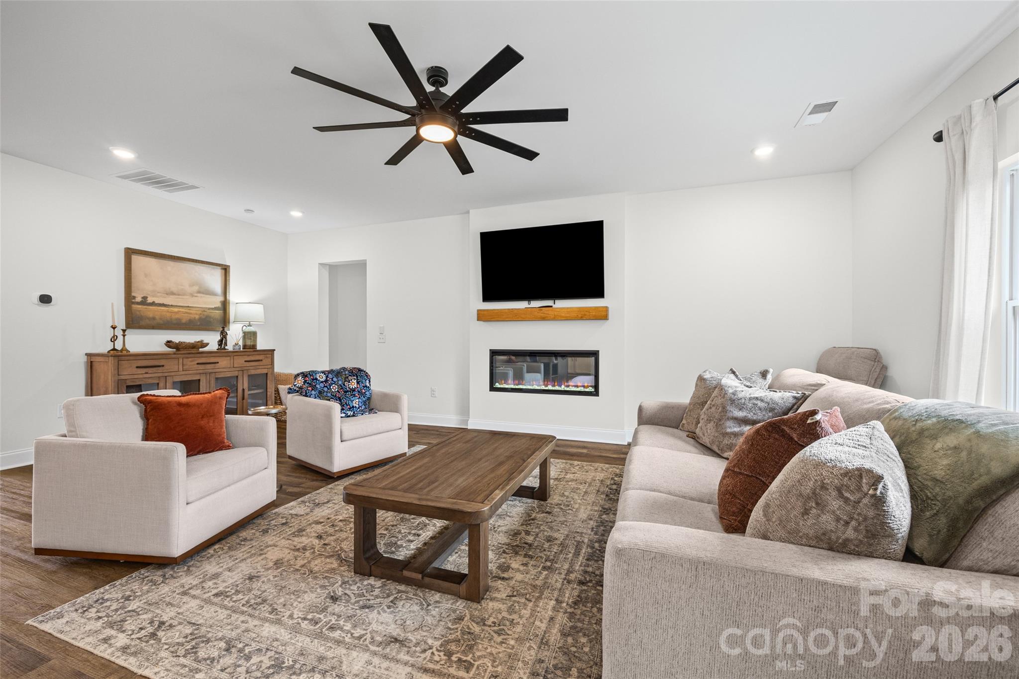 2231 Wooten Road Property Photo 8