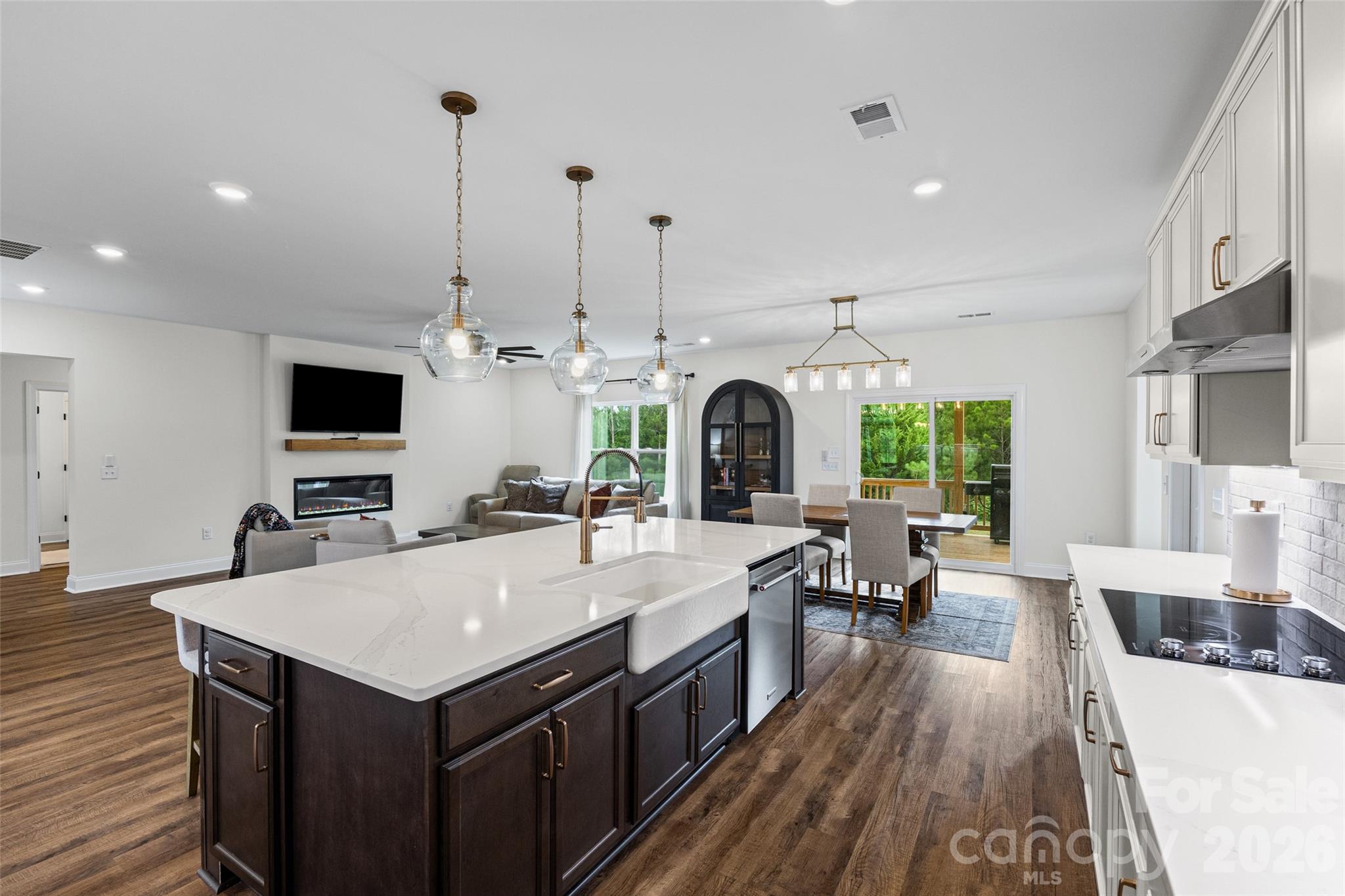 2231 Wooten Road Property Photo 13