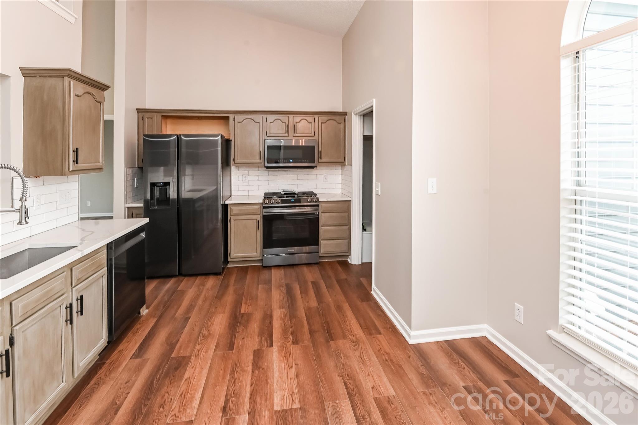 11358 Clayford Ridge Property Photo 3