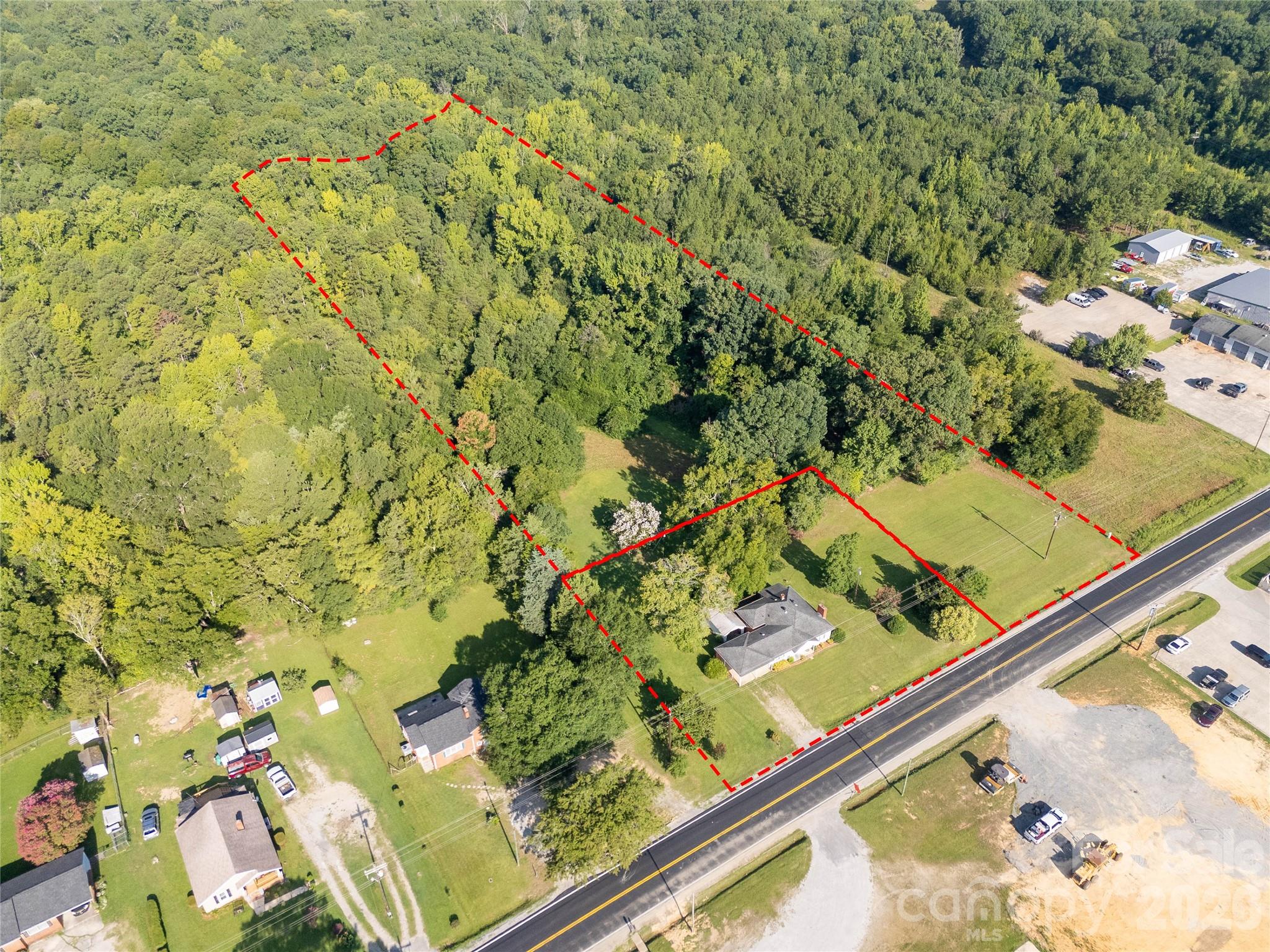 1670 Lynwood Drive Property Photo 1