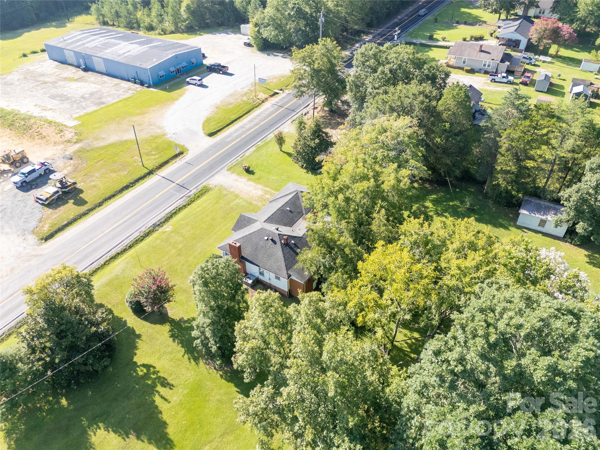 1670 Lynwood Drive Property Photo 4
