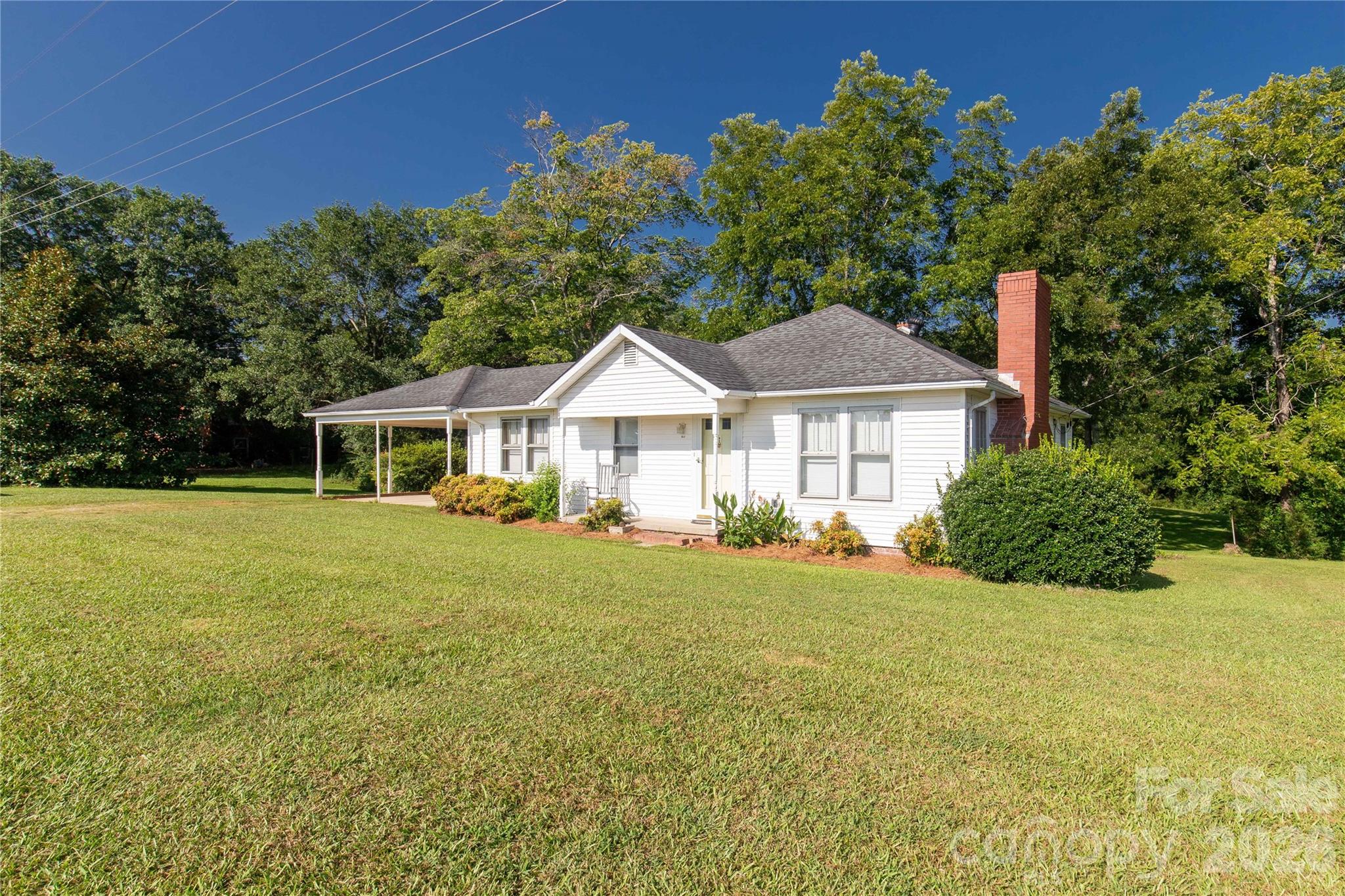 1670 Lynwood Drive Property Photo 7