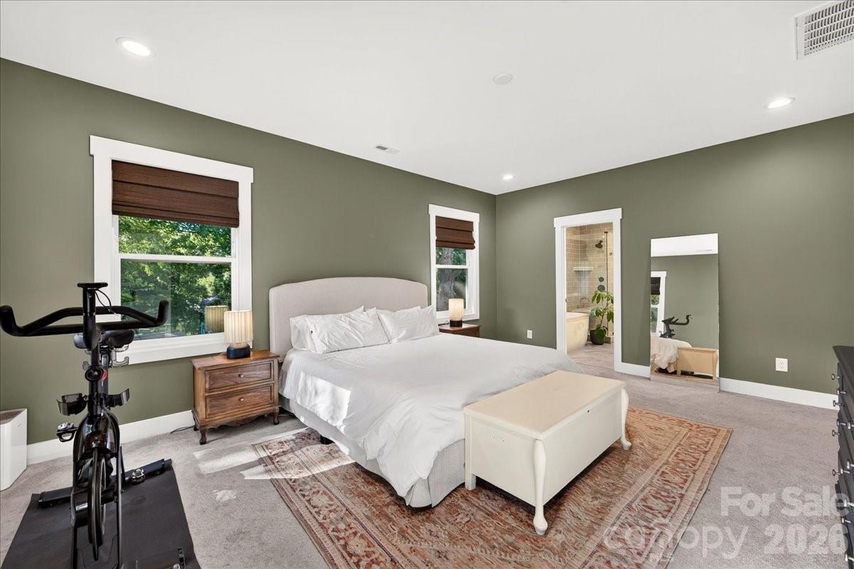 816 State Street Property Photo 31