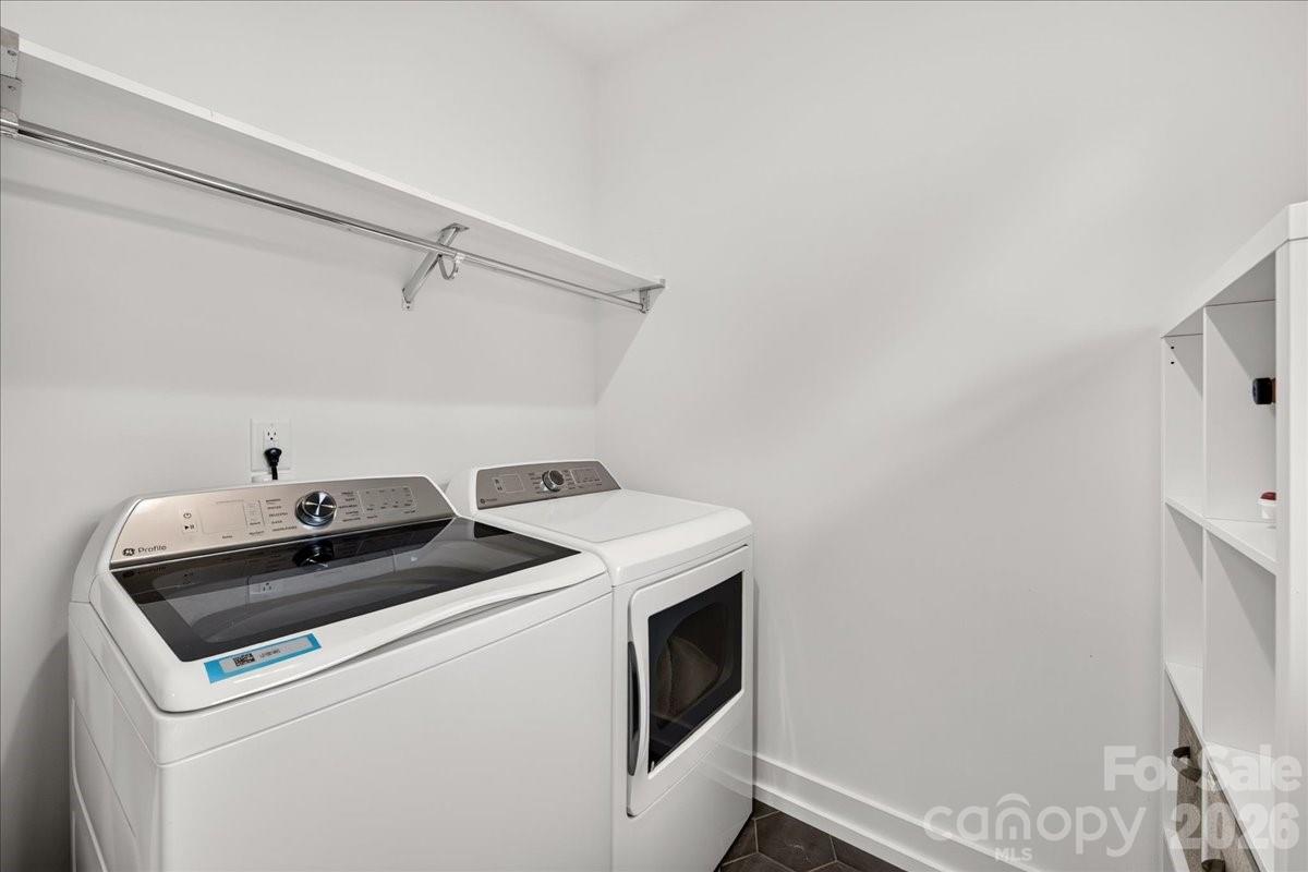 816 State Street Property Photo 42