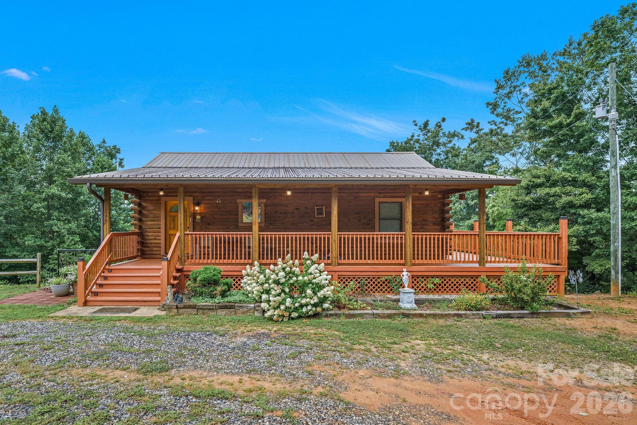 1070 Kindle Creek Drive Property Photo 8
