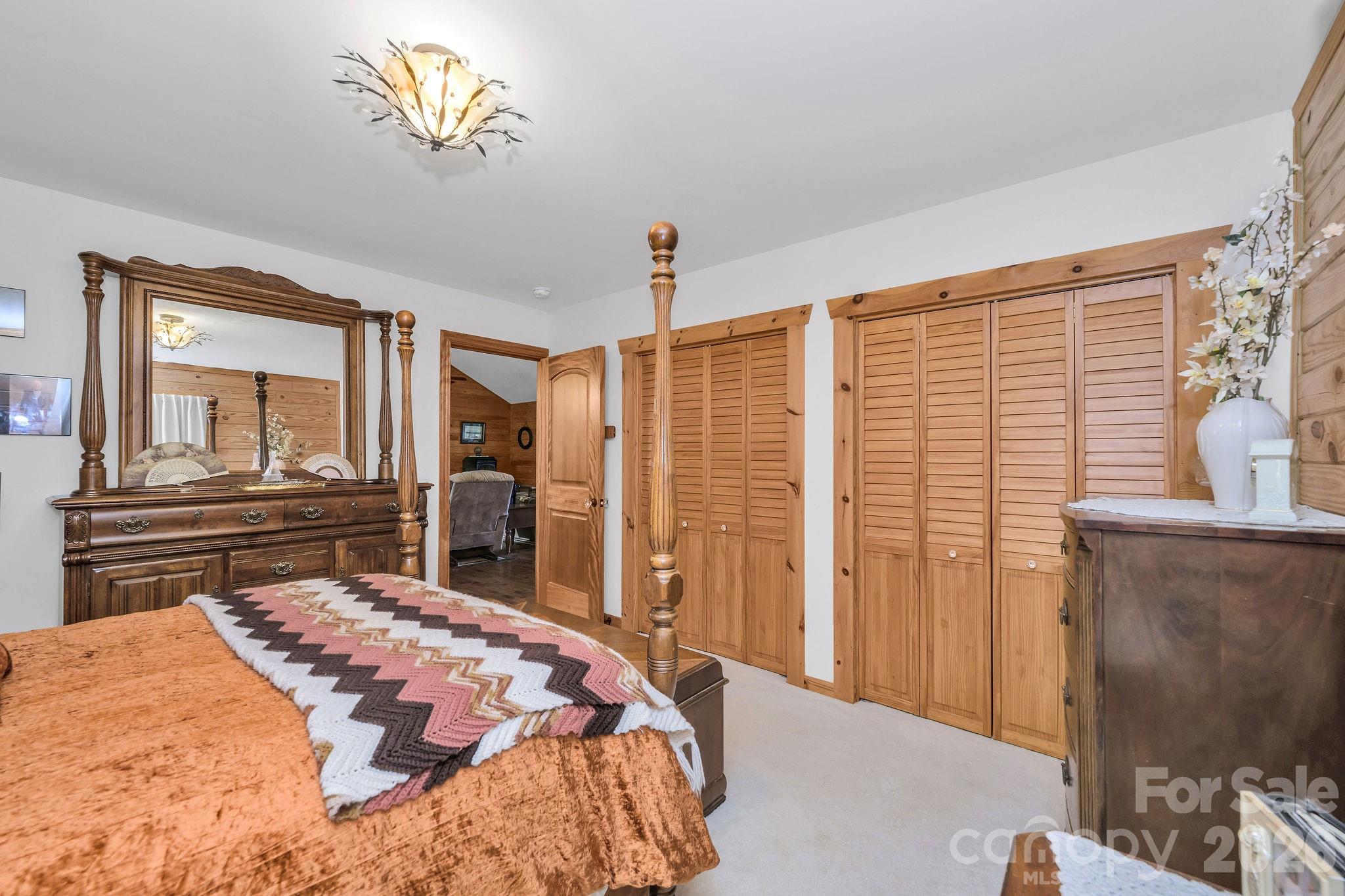 1070 Kindle Creek Drive Property Photo 17