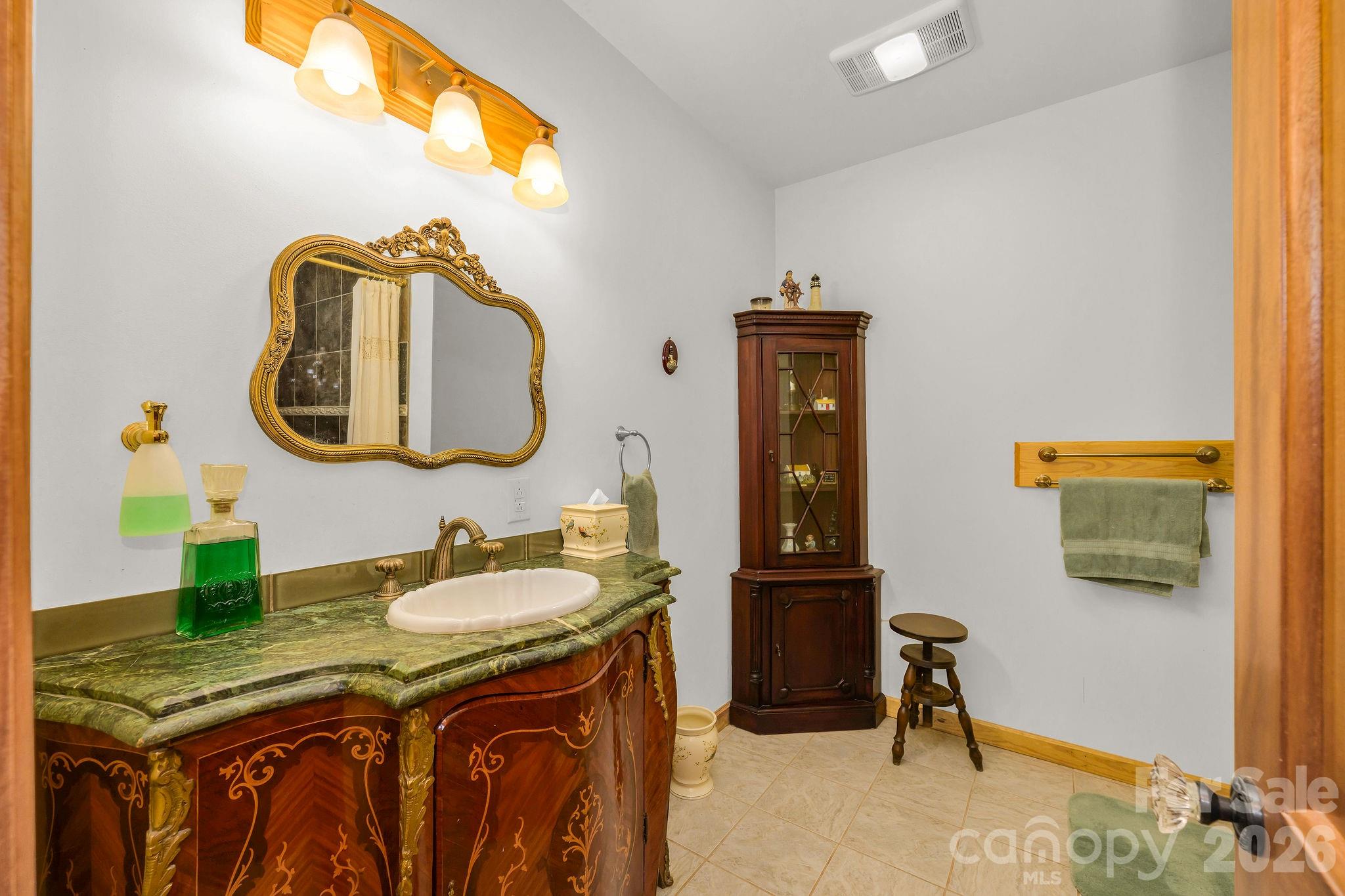 1070 Kindle Creek Drive Property Photo 29