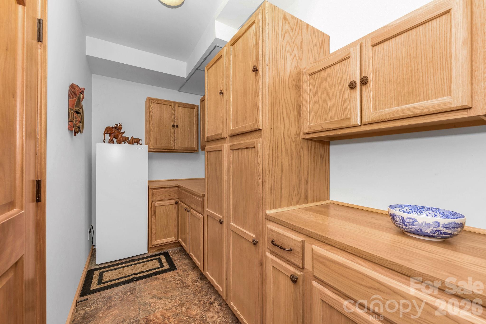 1070 Kindle Creek Drive Property Photo 32