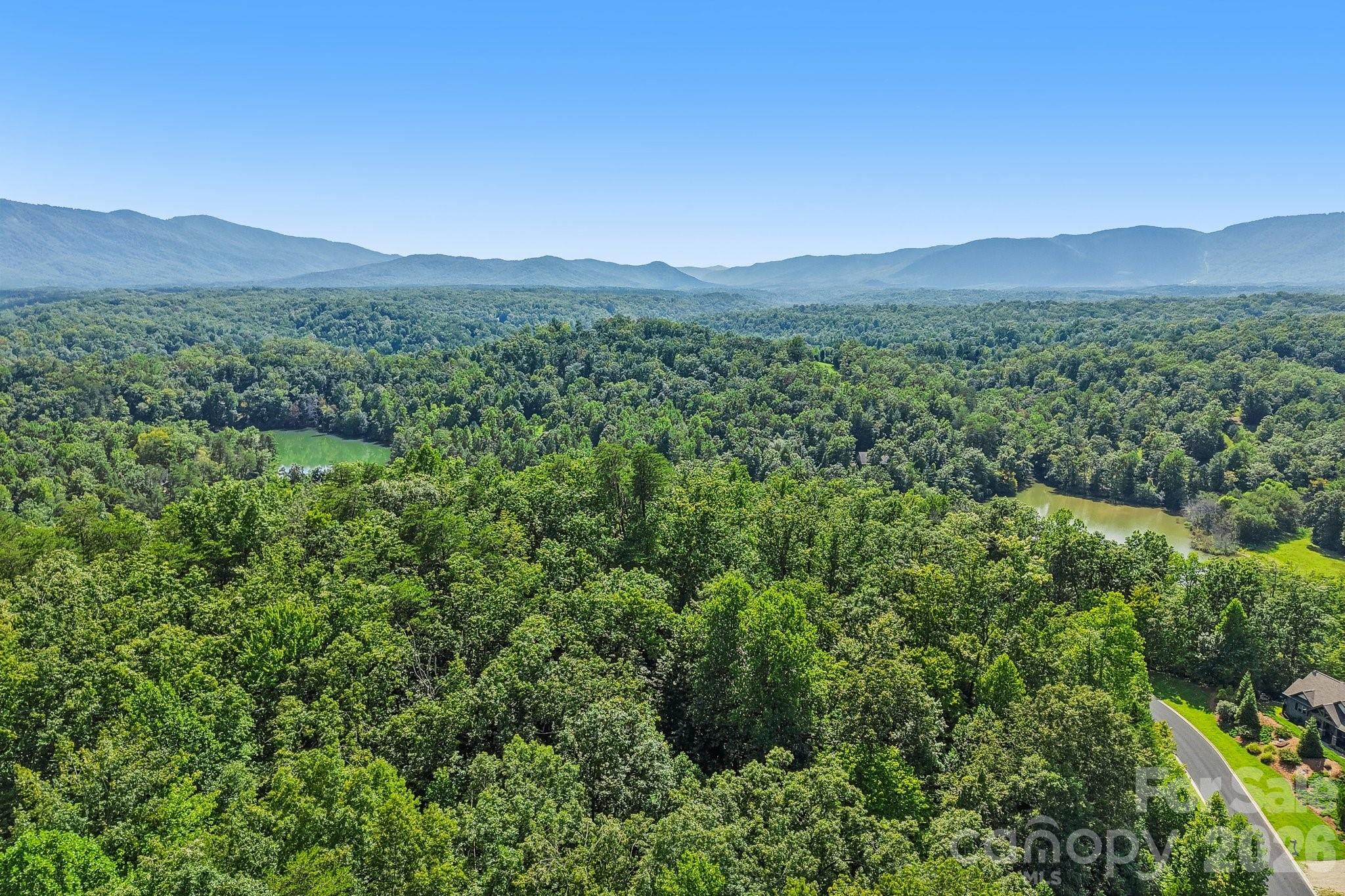 35 Mountain Parkway Property Photo 15