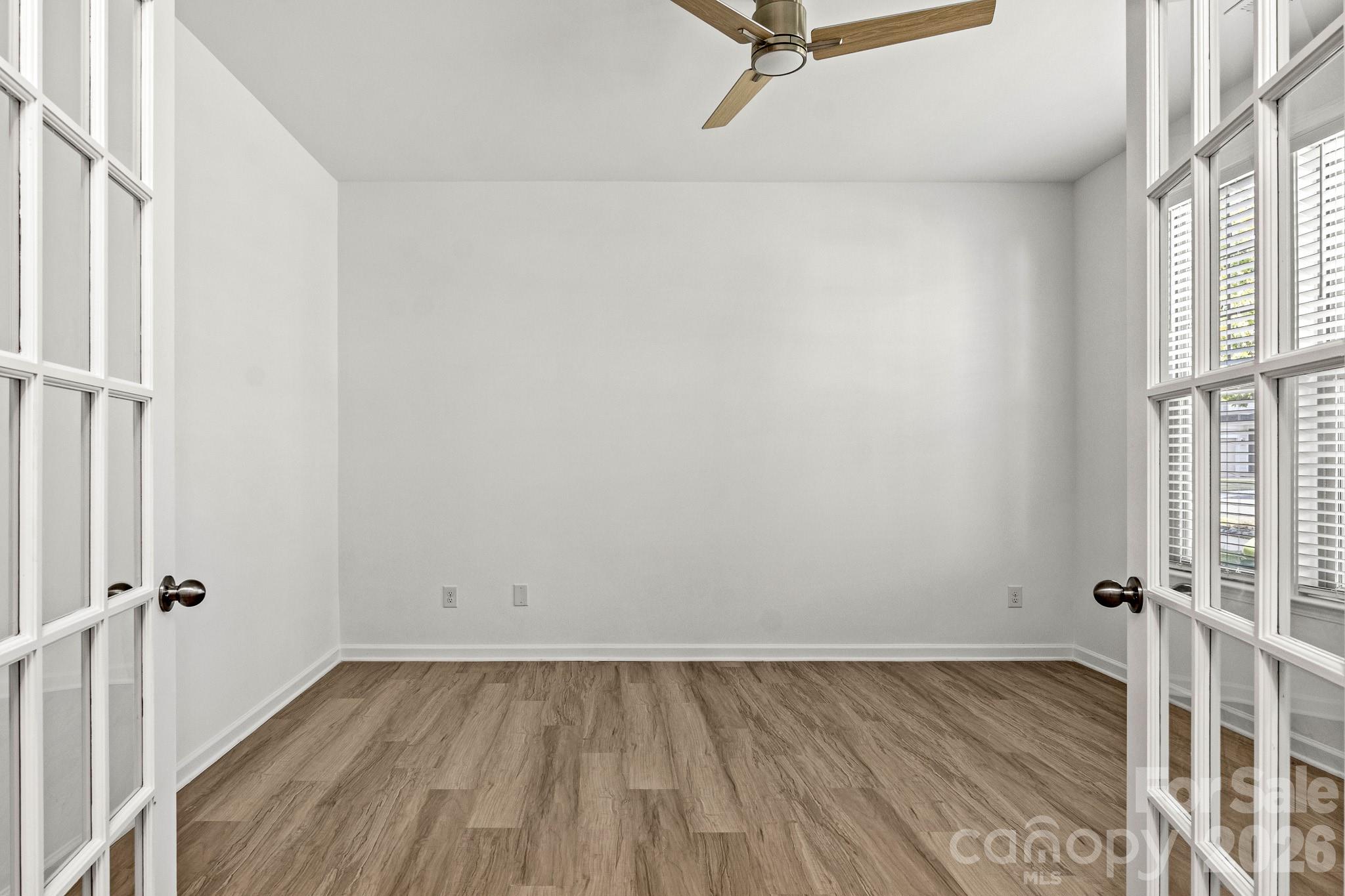 2609 Suffolk Place Property Photo 5