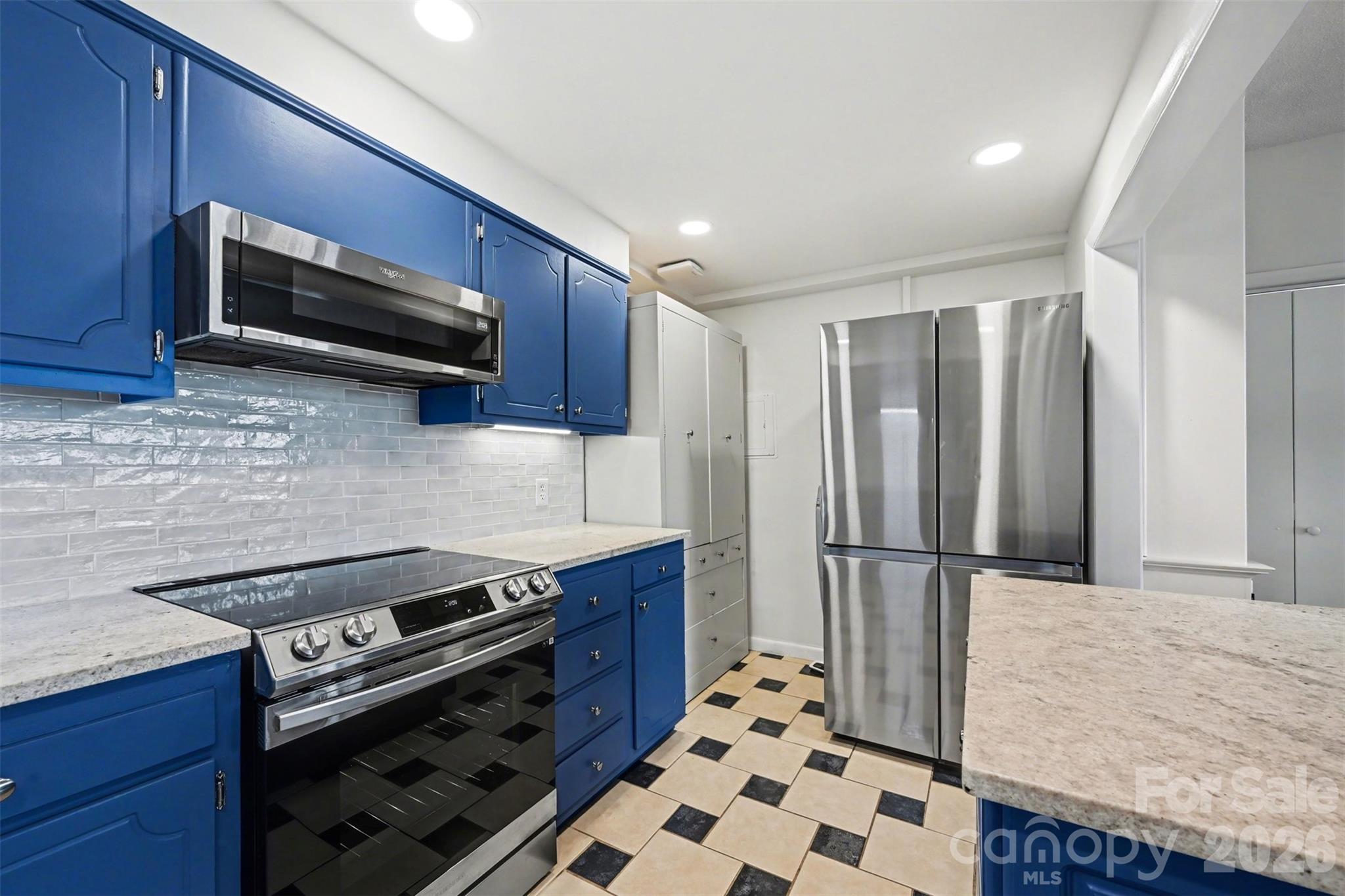 1300 Reece Road 520 Property Photo 8