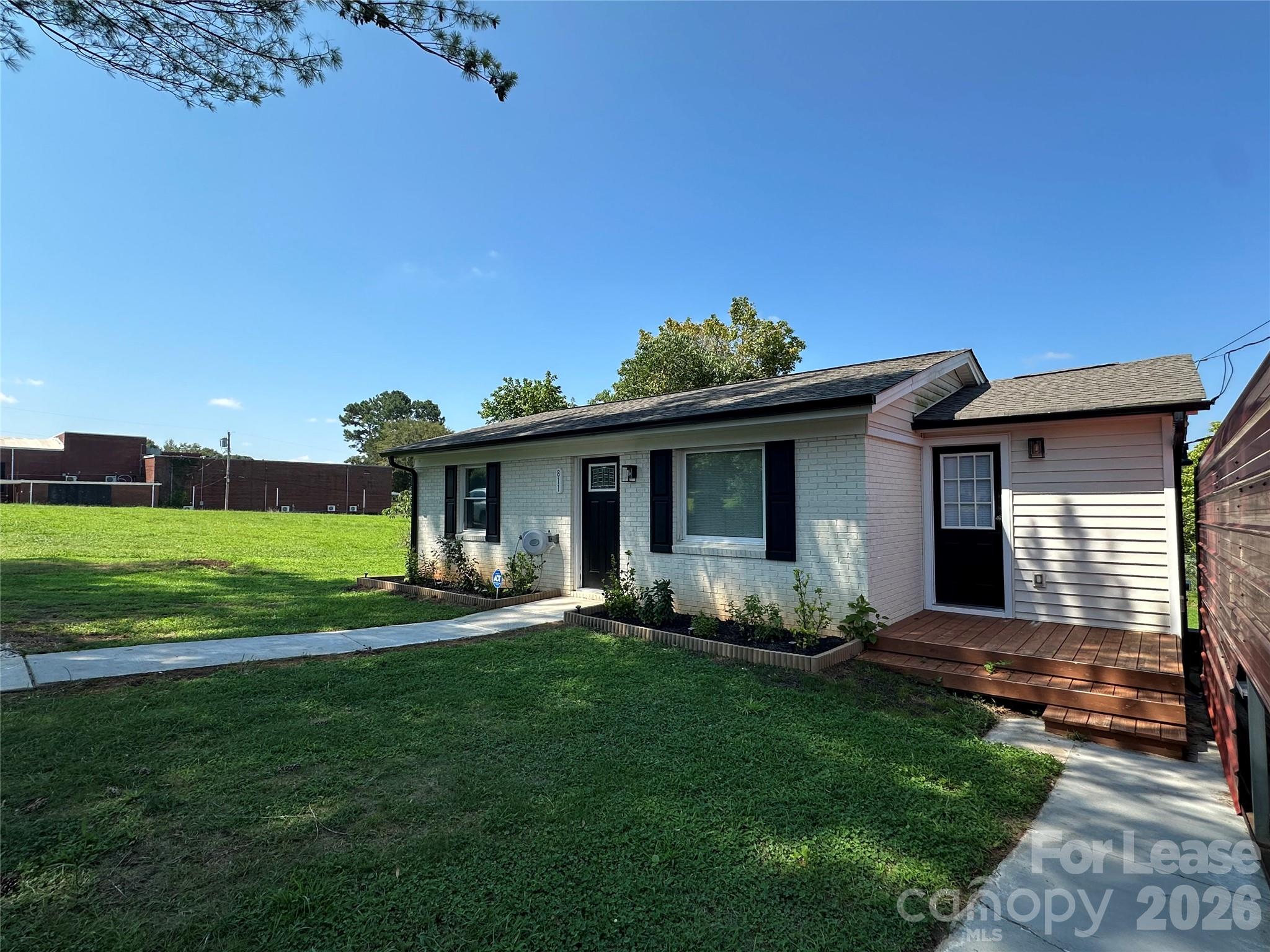 811 Kennedy Street Property Photo 22