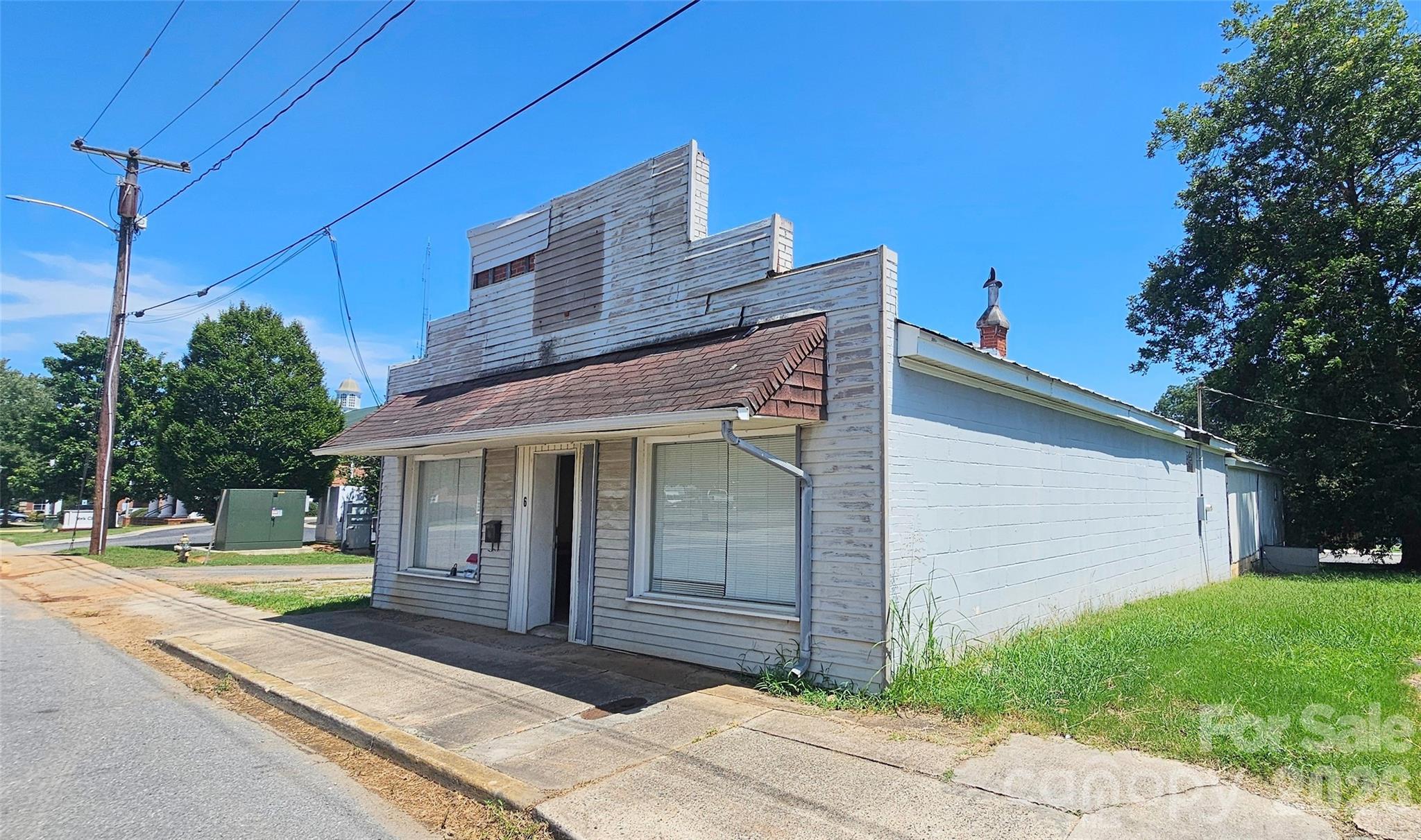 6 Roosevelt Street Property Photo 1