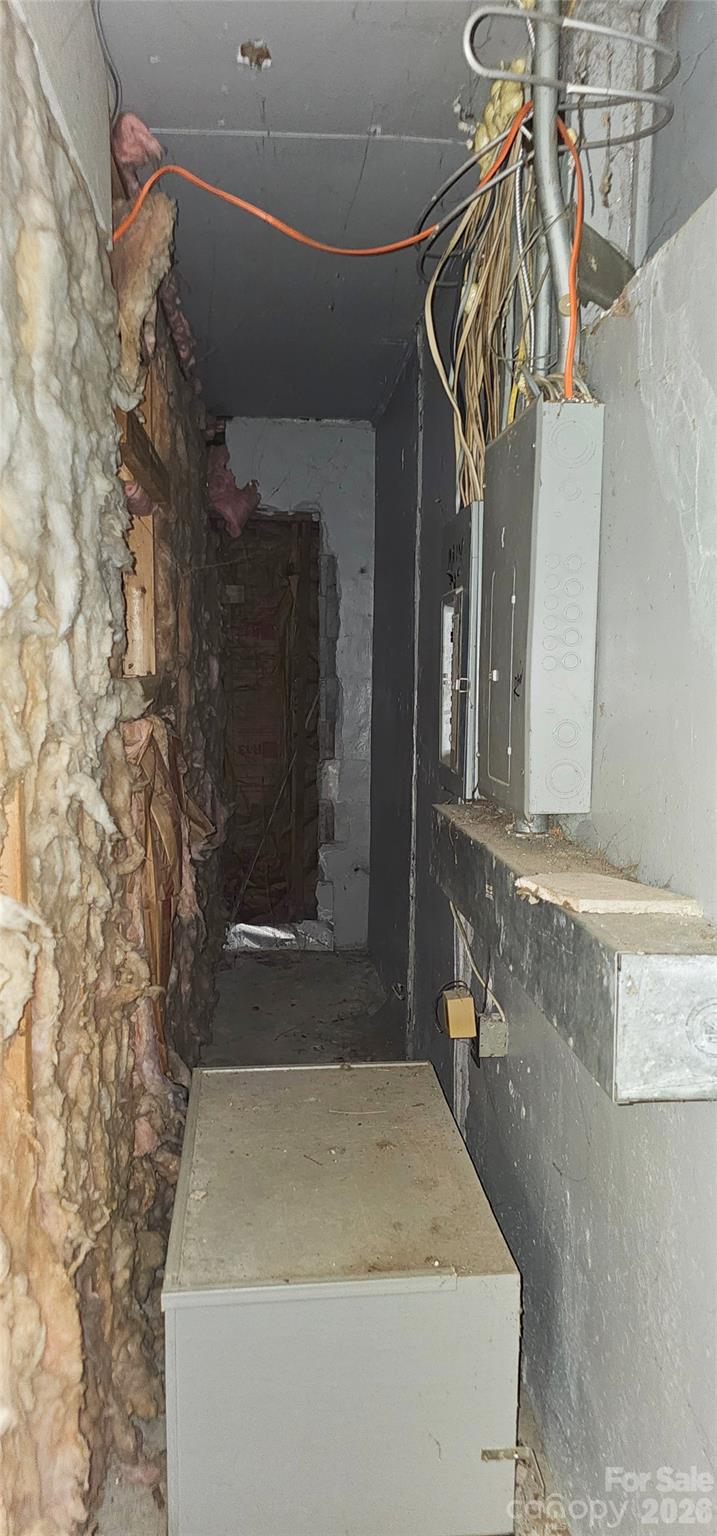 6 Roosevelt Street Property Photo 21