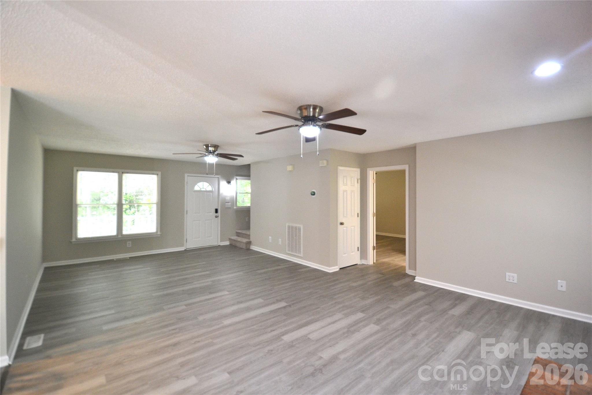 7015 Spruce Pine Trail Property Photo 8