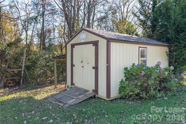 3021 Thorndale Road Property Photo 10