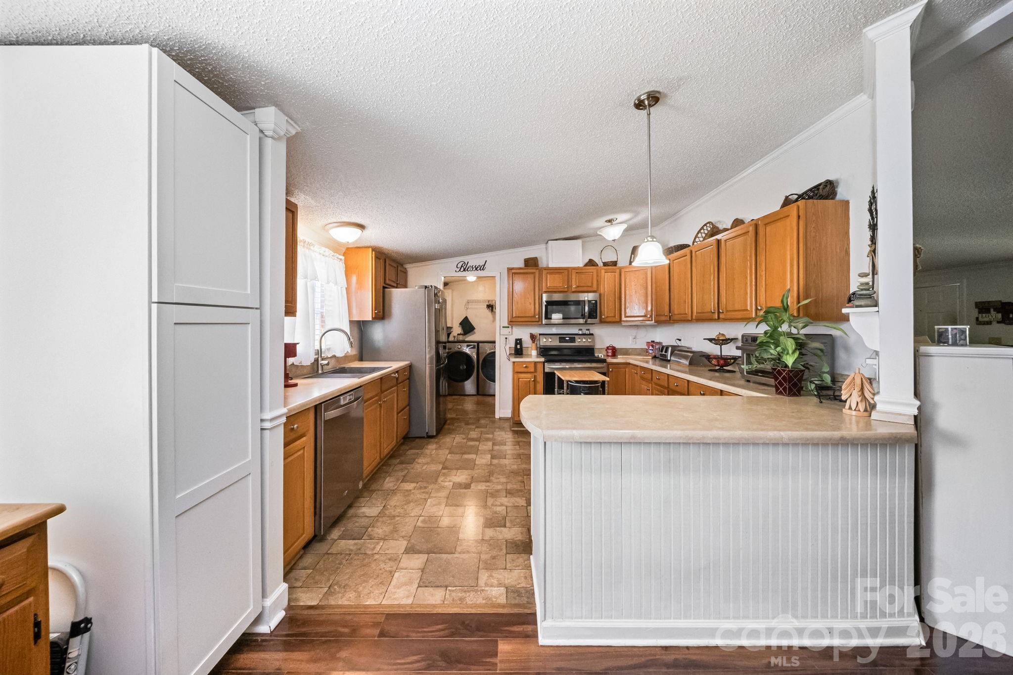 135 Willow Leaf Court Property Photo 9