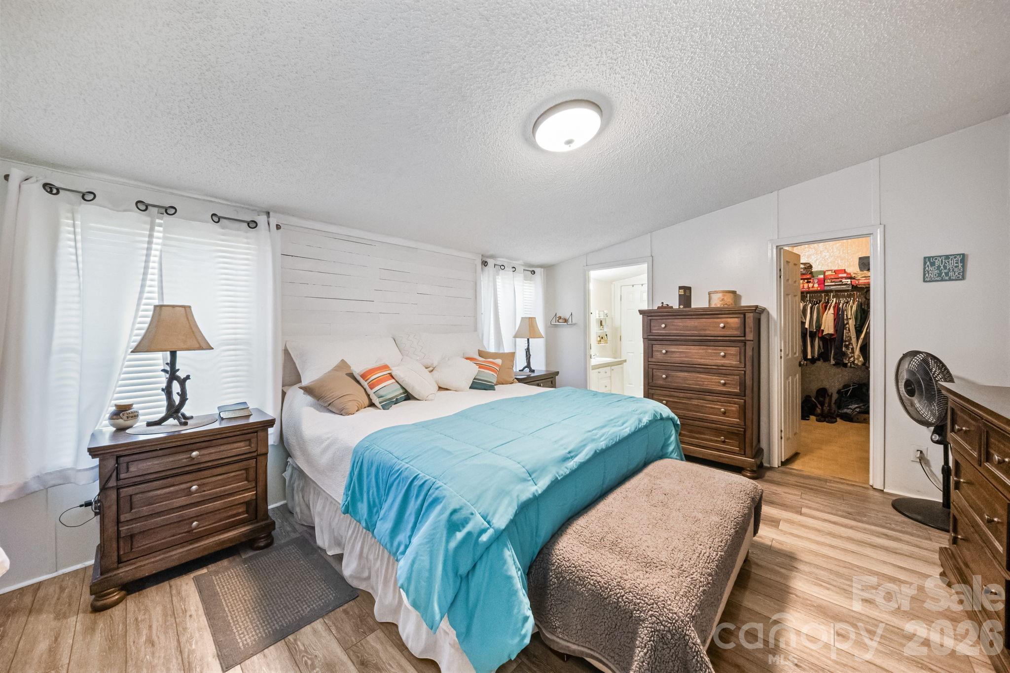 135 Willow Leaf Court Property Photo 11