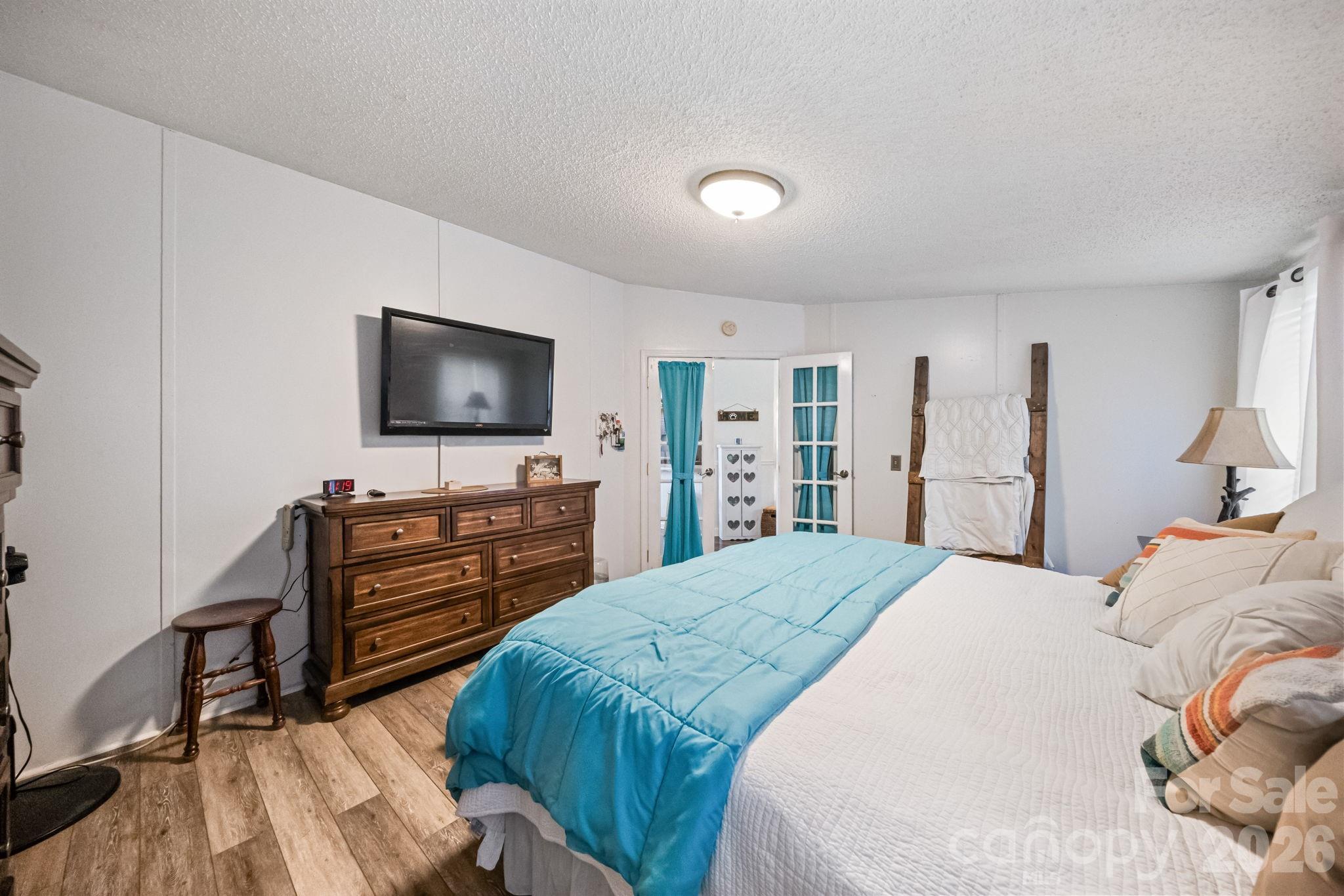 135 Willow Leaf Court Property Photo 12