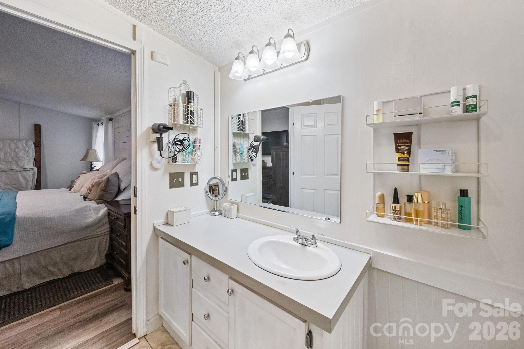 135 Willow Leaf Court Property Photo 14