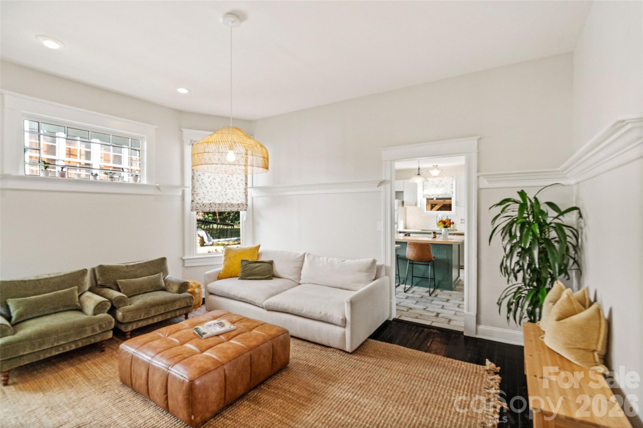233 Marion Street Property Photo 10