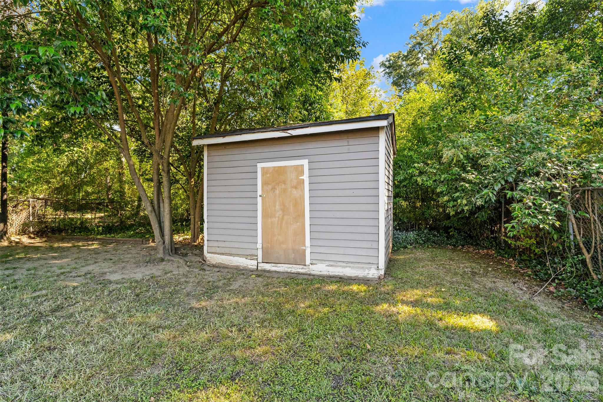 233 Marion Street Property Photo 39