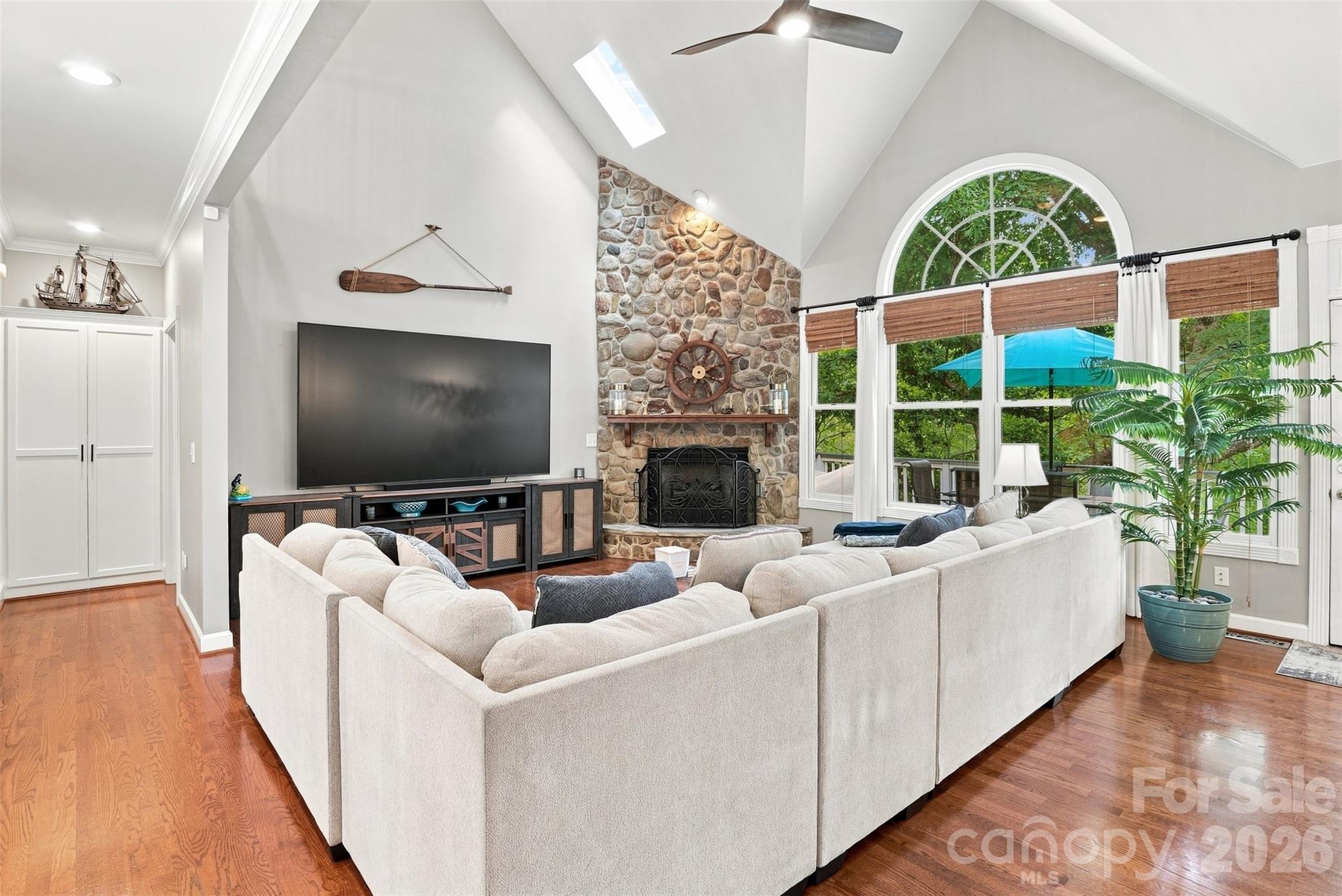 3911 Acacia Road Property Photo 5