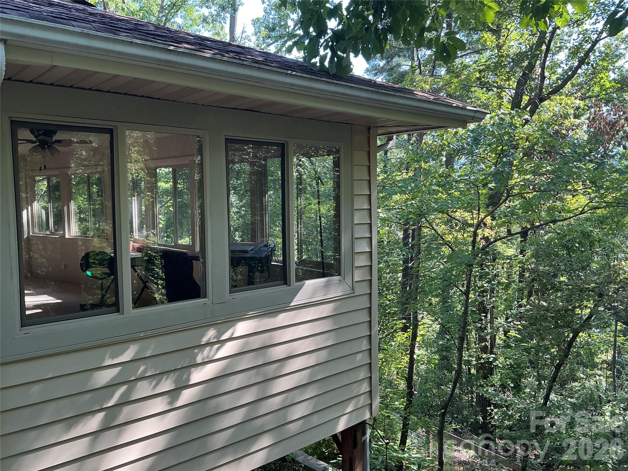12 E Park Drive Property Photo 4