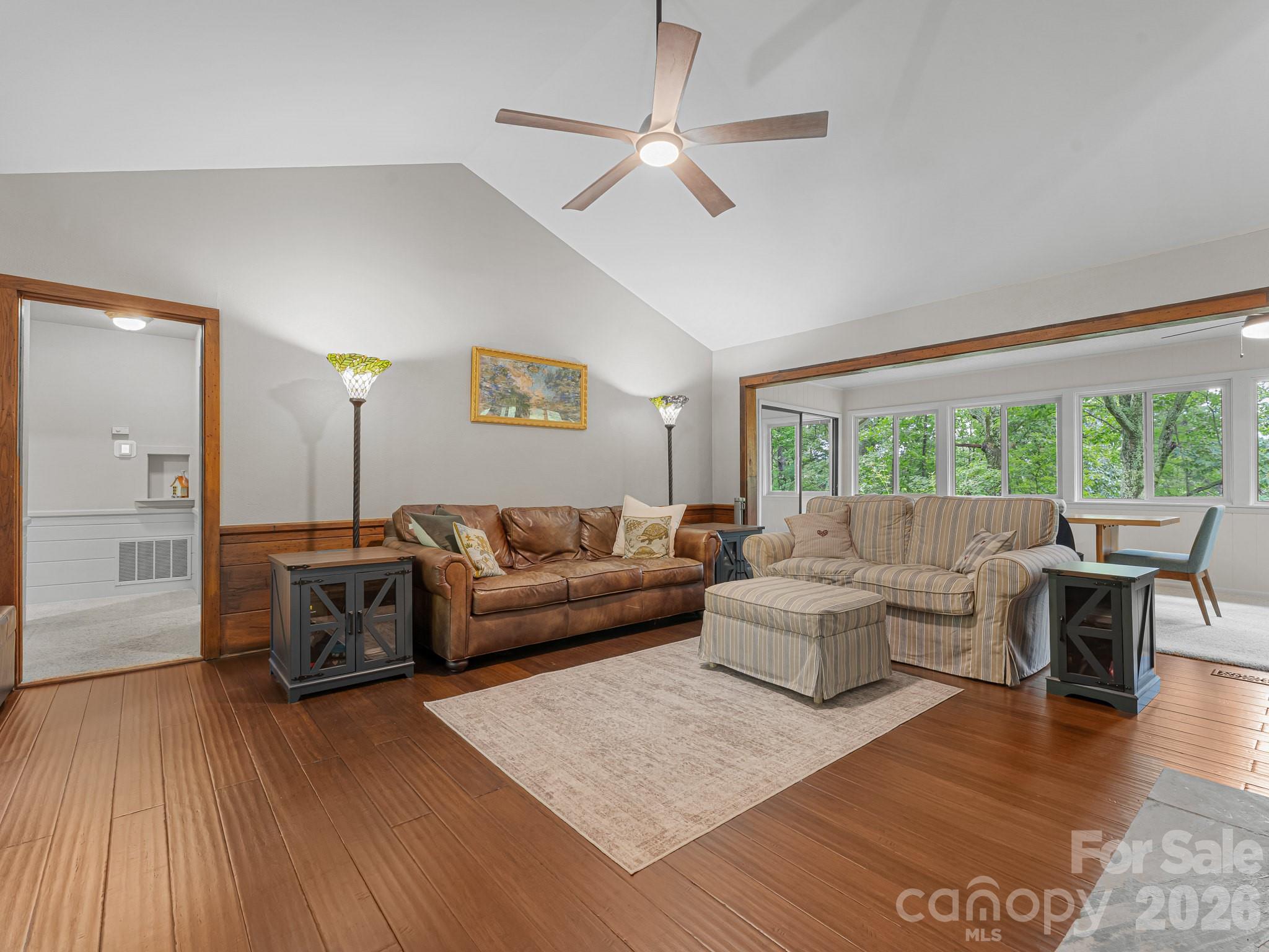 12 E Park Drive Property Photo 7