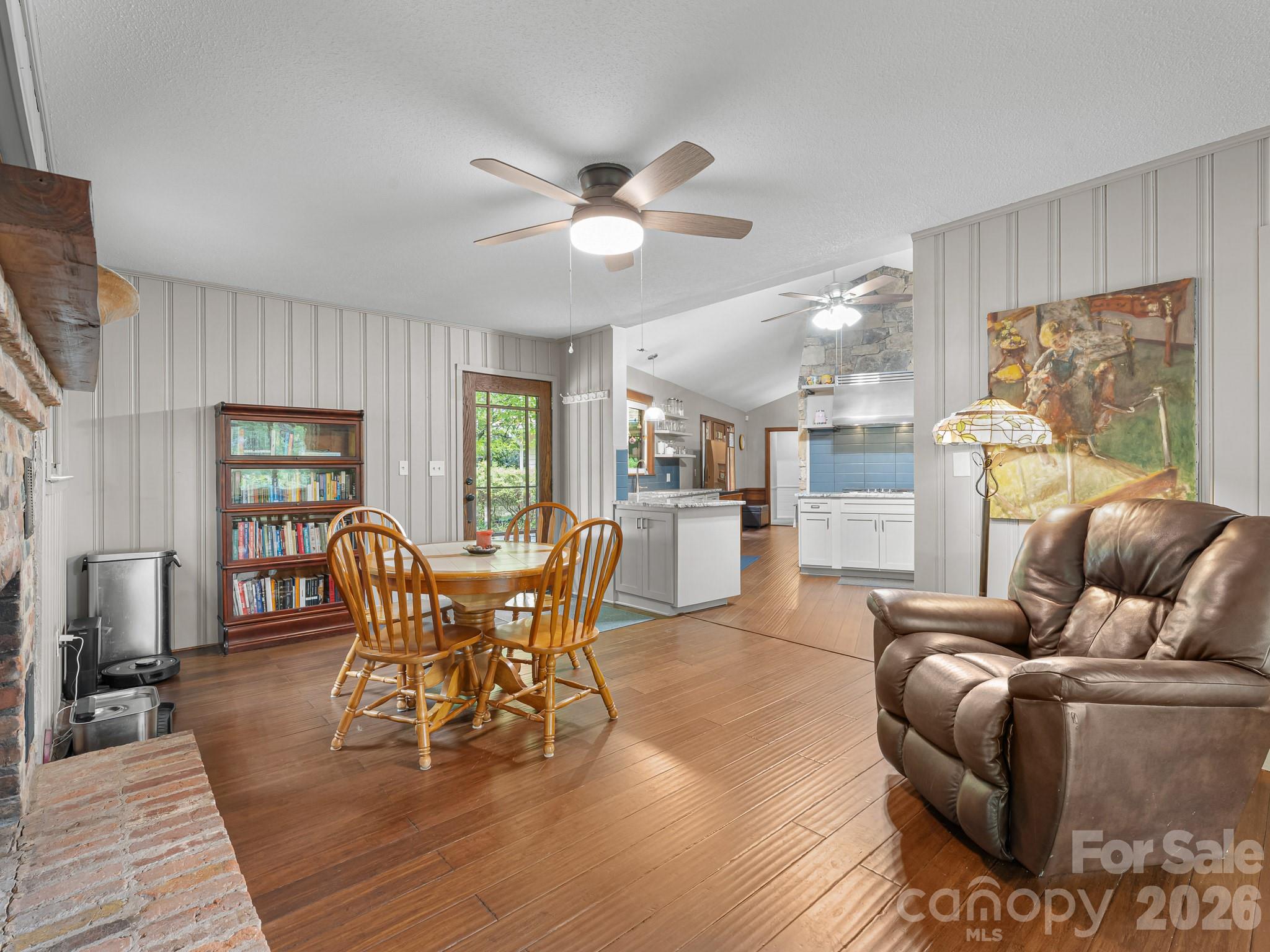 12 E Park Drive Property Photo 15
