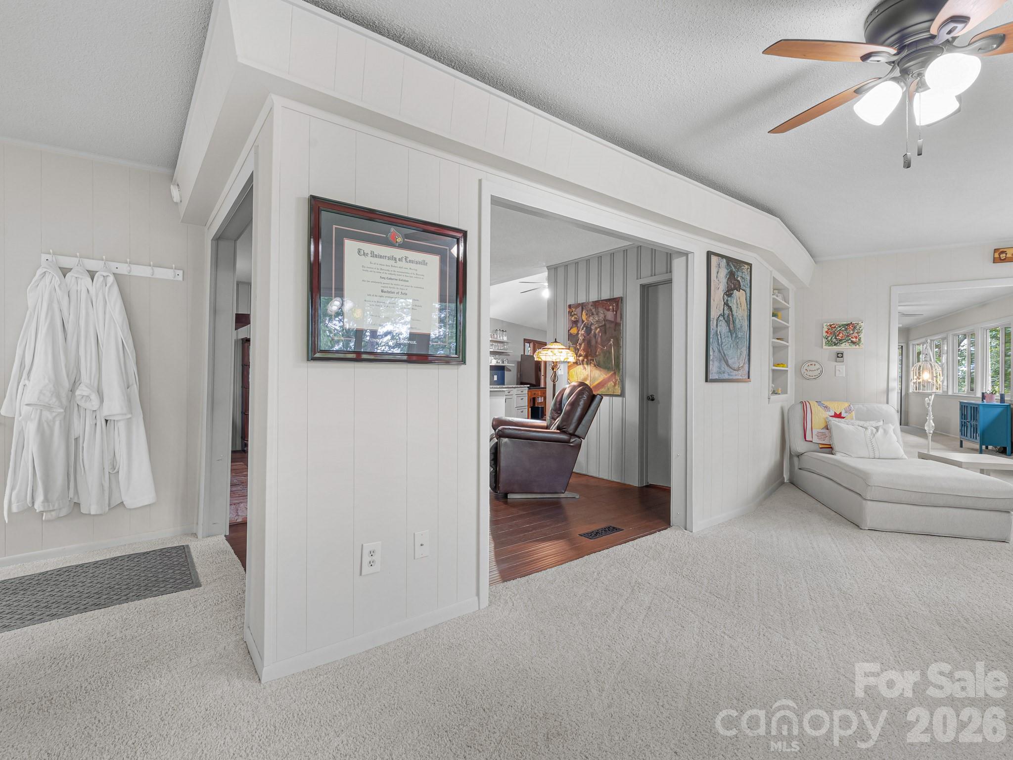 12 E Park Drive Property Photo 17