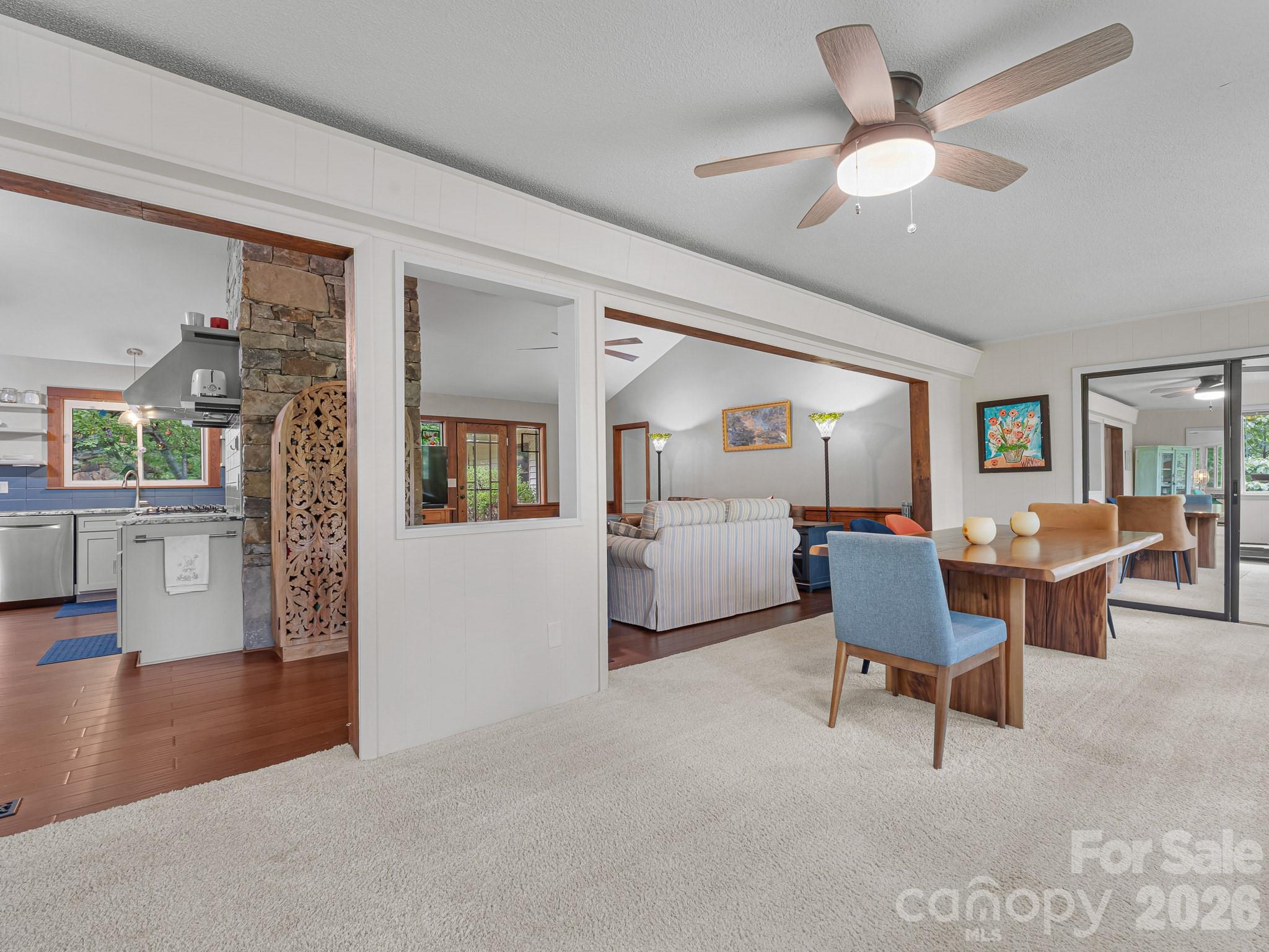 12 E Park Drive Property Photo 18