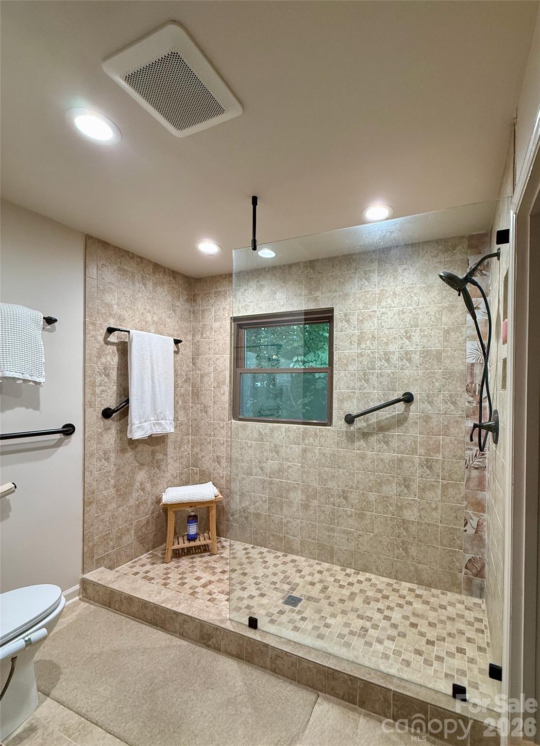 12 E Park Drive Property Photo 26