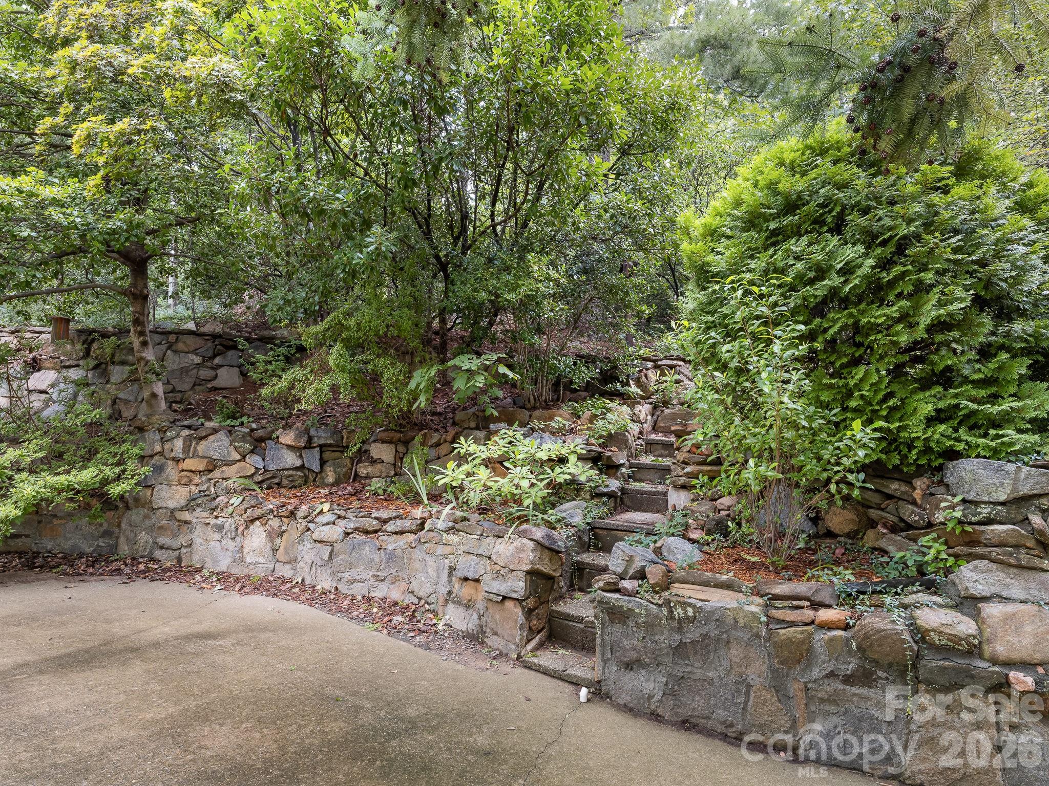 12 E Park Drive Property Photo 39