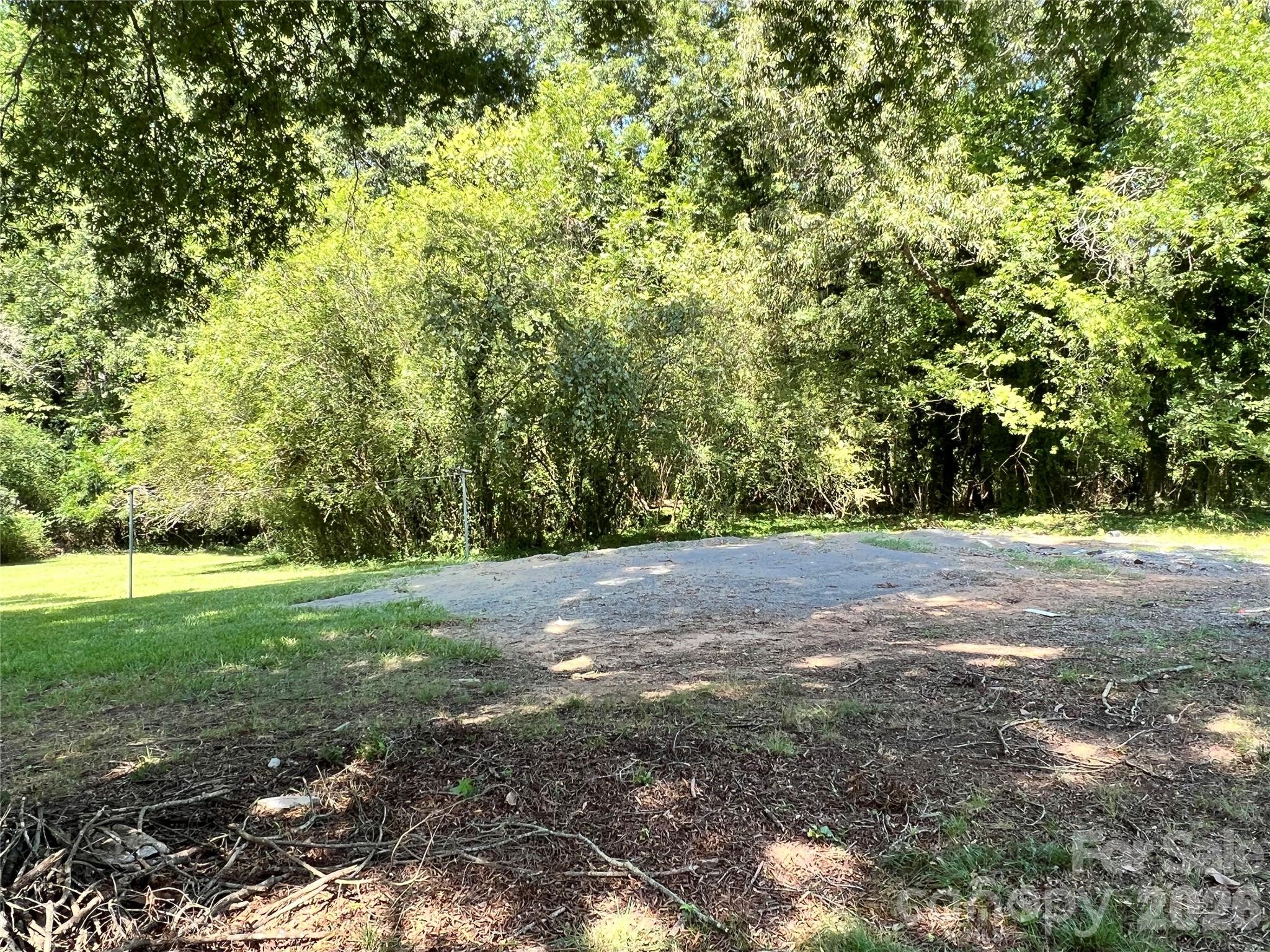 443 Smith Street Property Photo 3