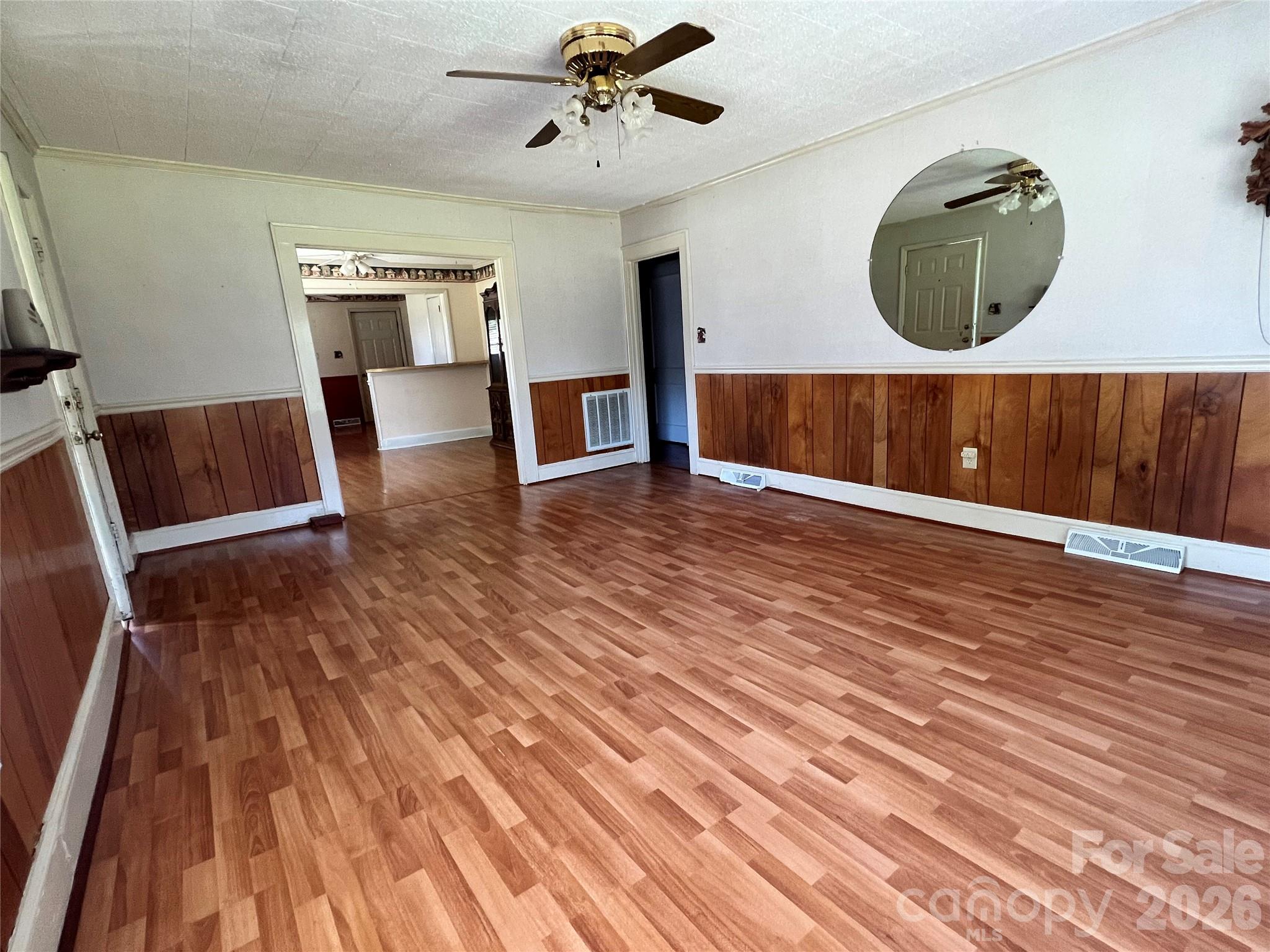 443 Smith Street Property Photo 7