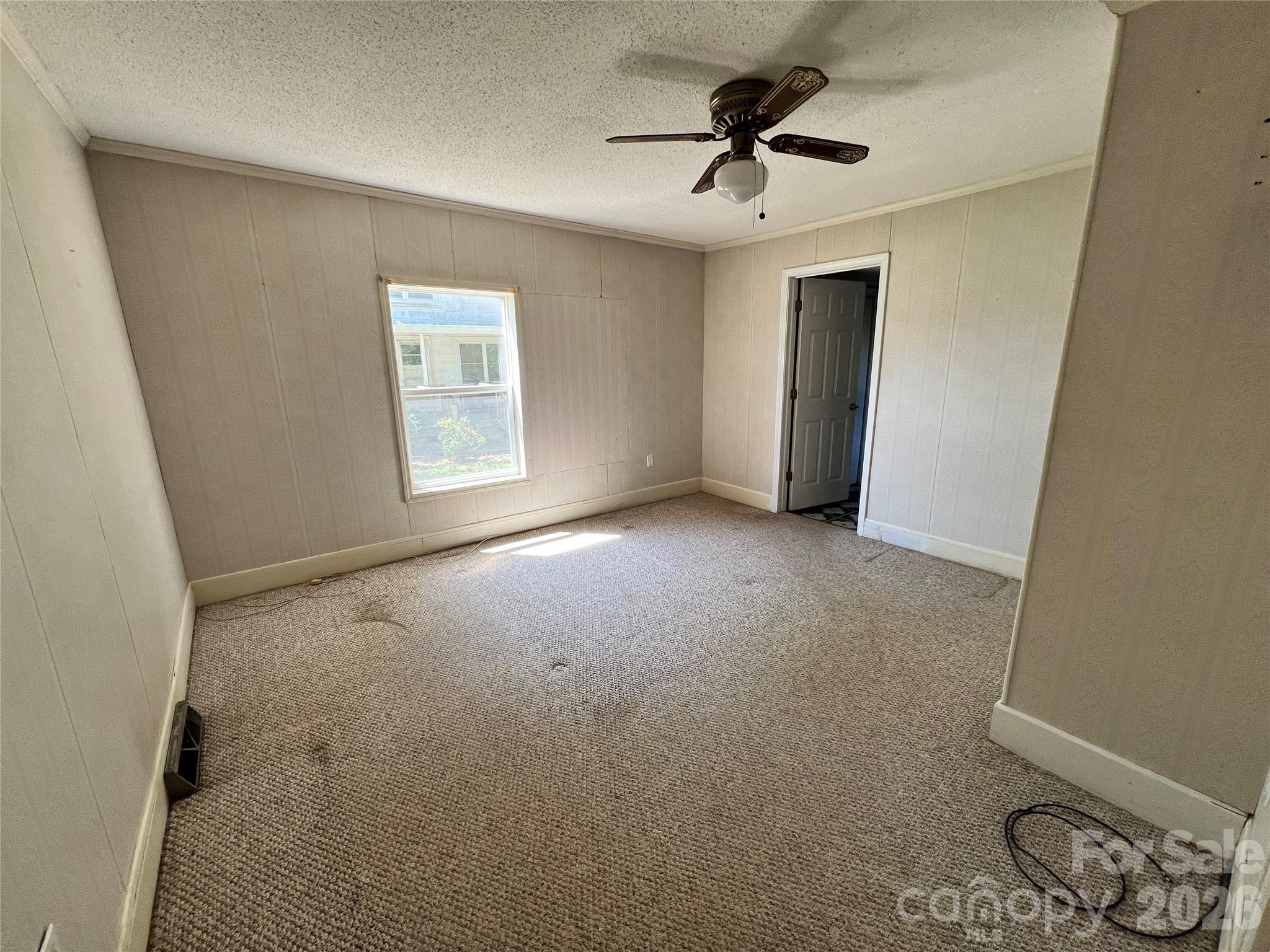 443 Smith Street Property Photo 14
