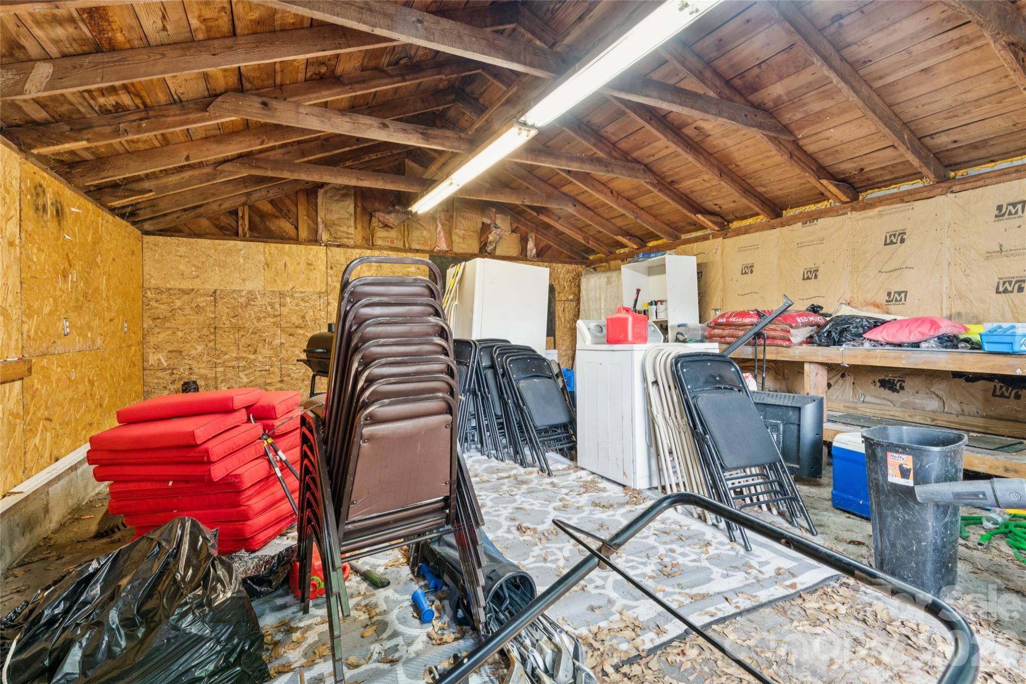 706 S Main Street Property Photo 11