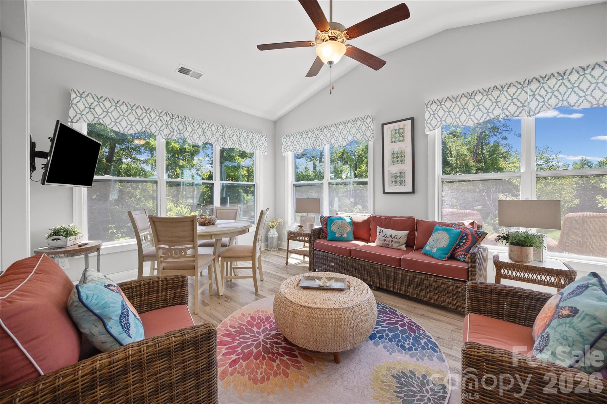 6887 Hunts Mesa Drive Property Photo 10