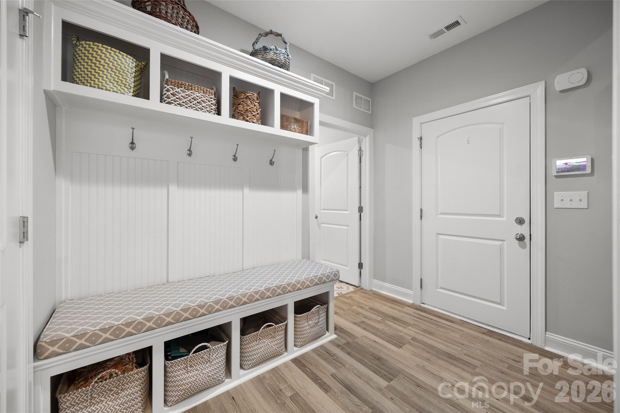 6887 Hunts Mesa Drive Property Photo 19