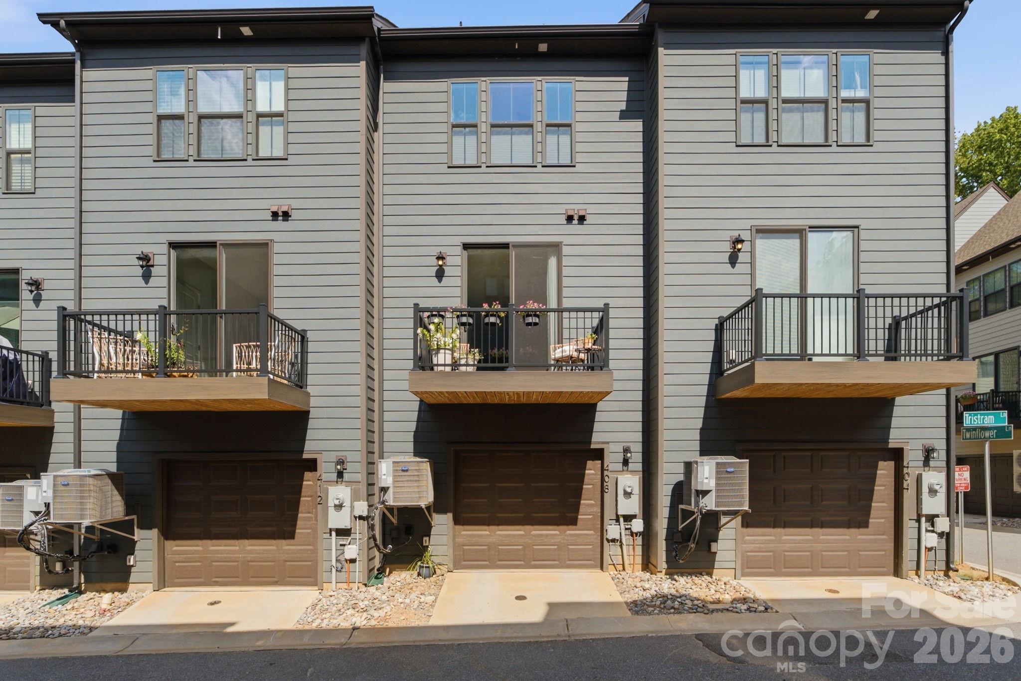 408 Tristram Lane Property Photo 32
